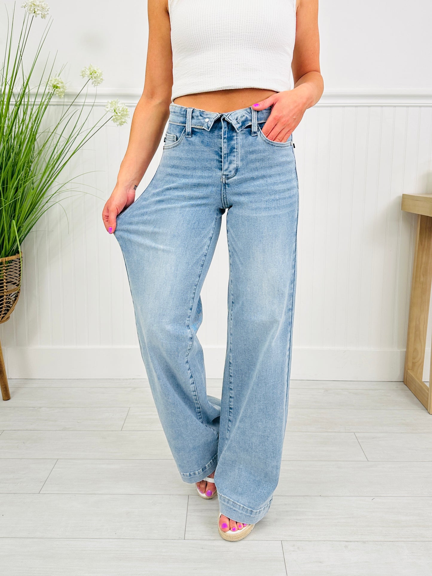 Judy Blue Right on Trend Retro Wide Leg Jeans