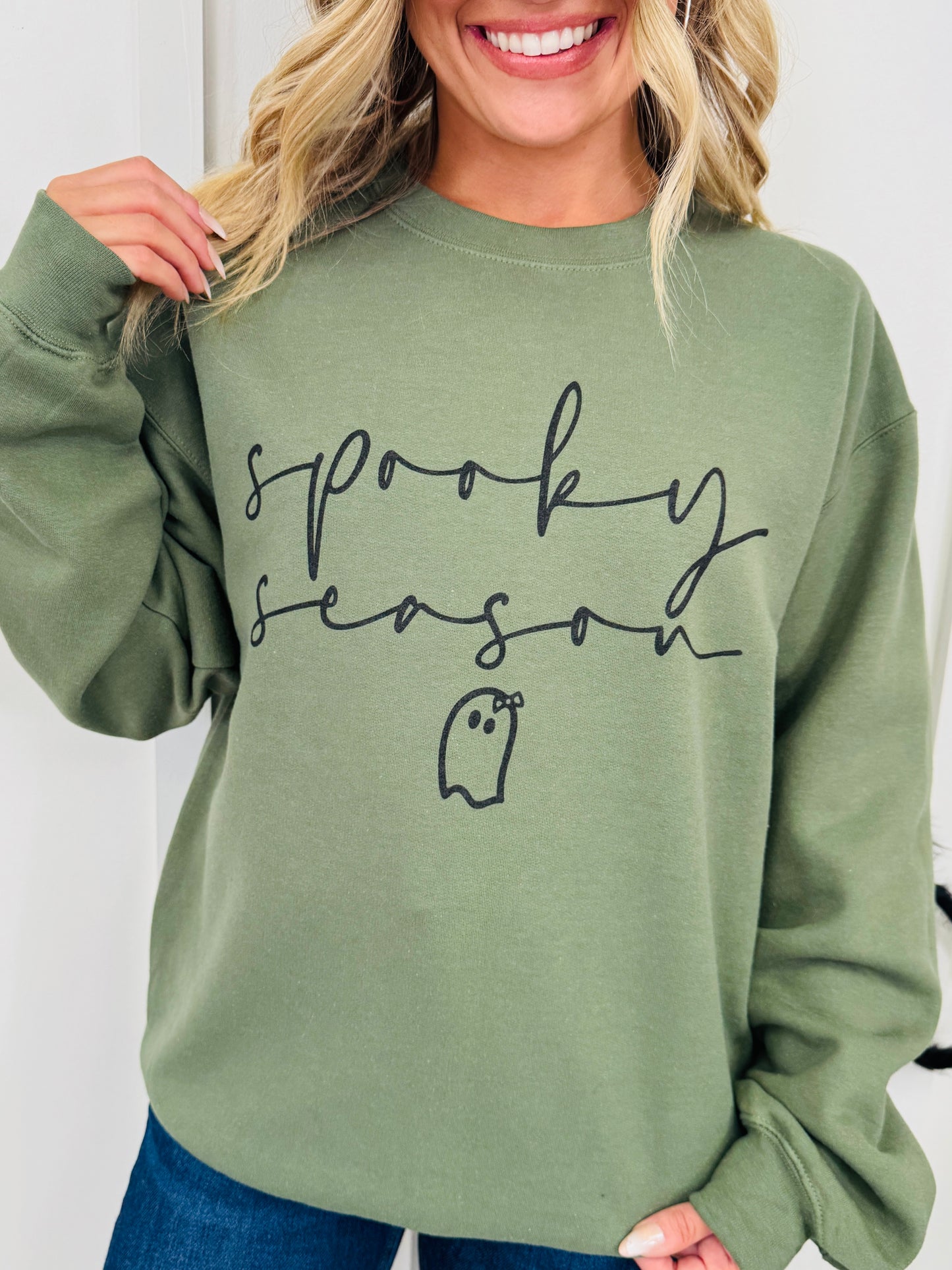 Spooky Season Graphic Crewneck Sweatshirt