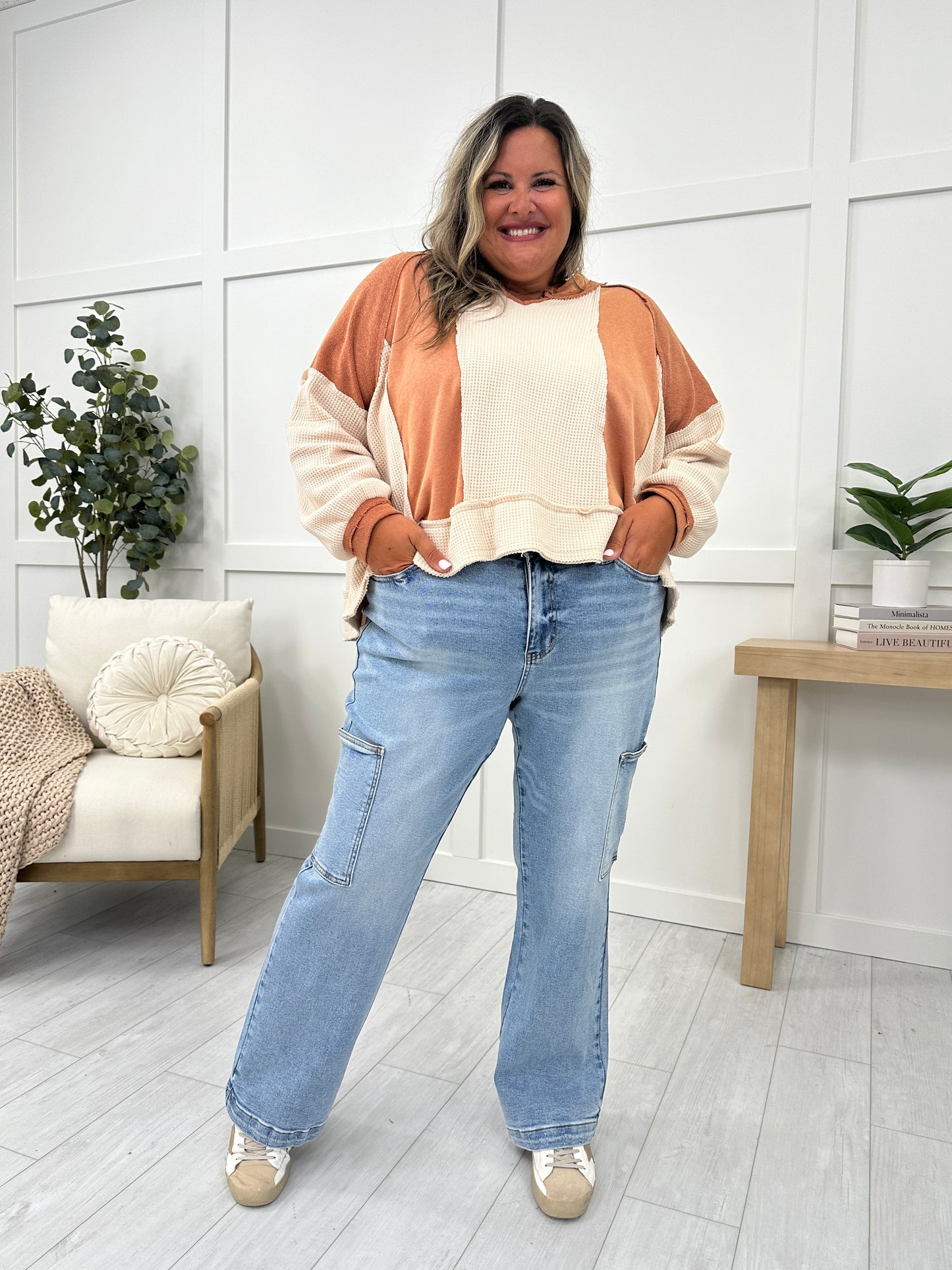 Judy Blue You've Got A Fast Cargo Wide Leg Jeans in Reg/Curvy