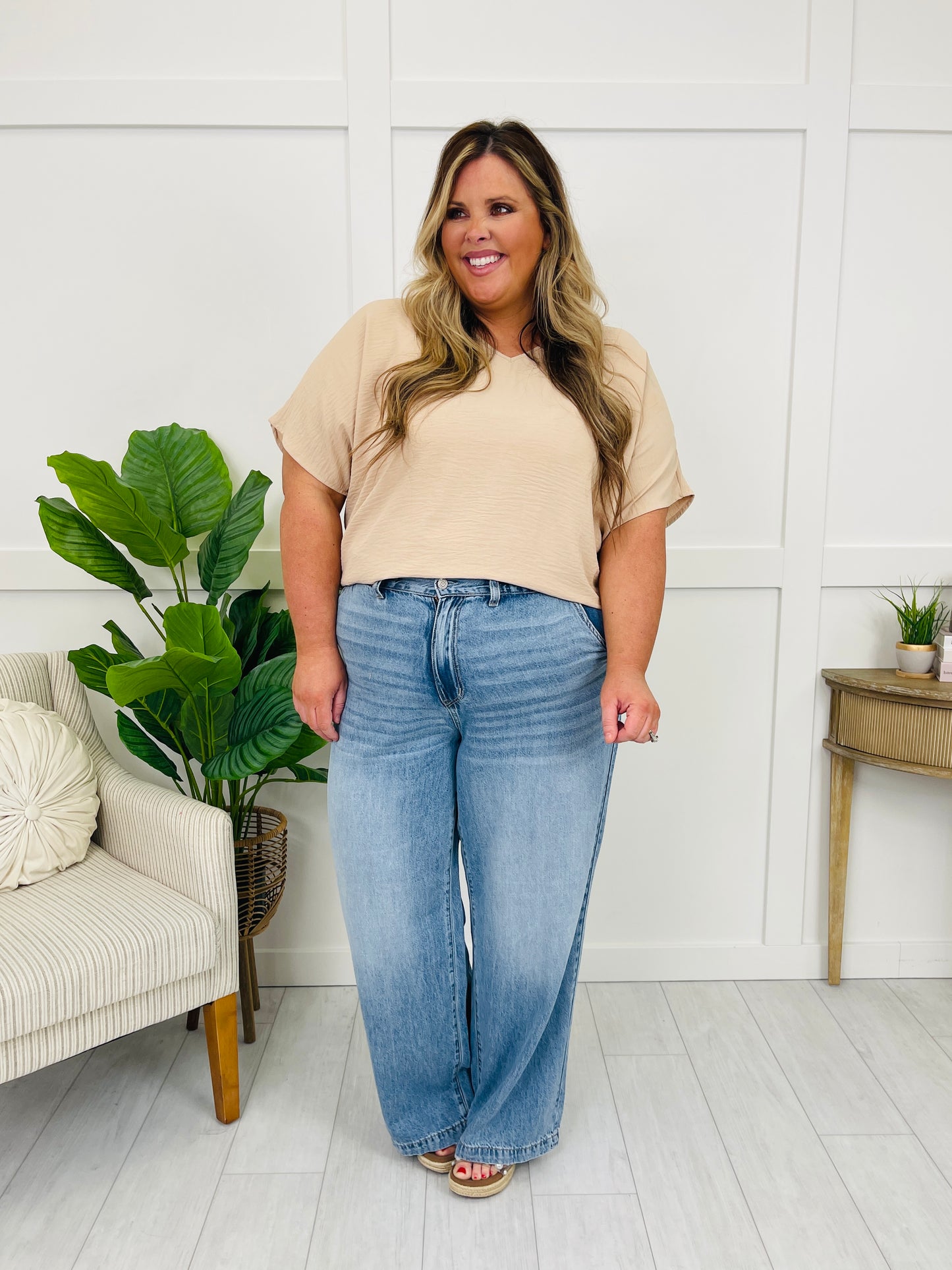 Judy Blue Effortlessly You Featherweight Jeans