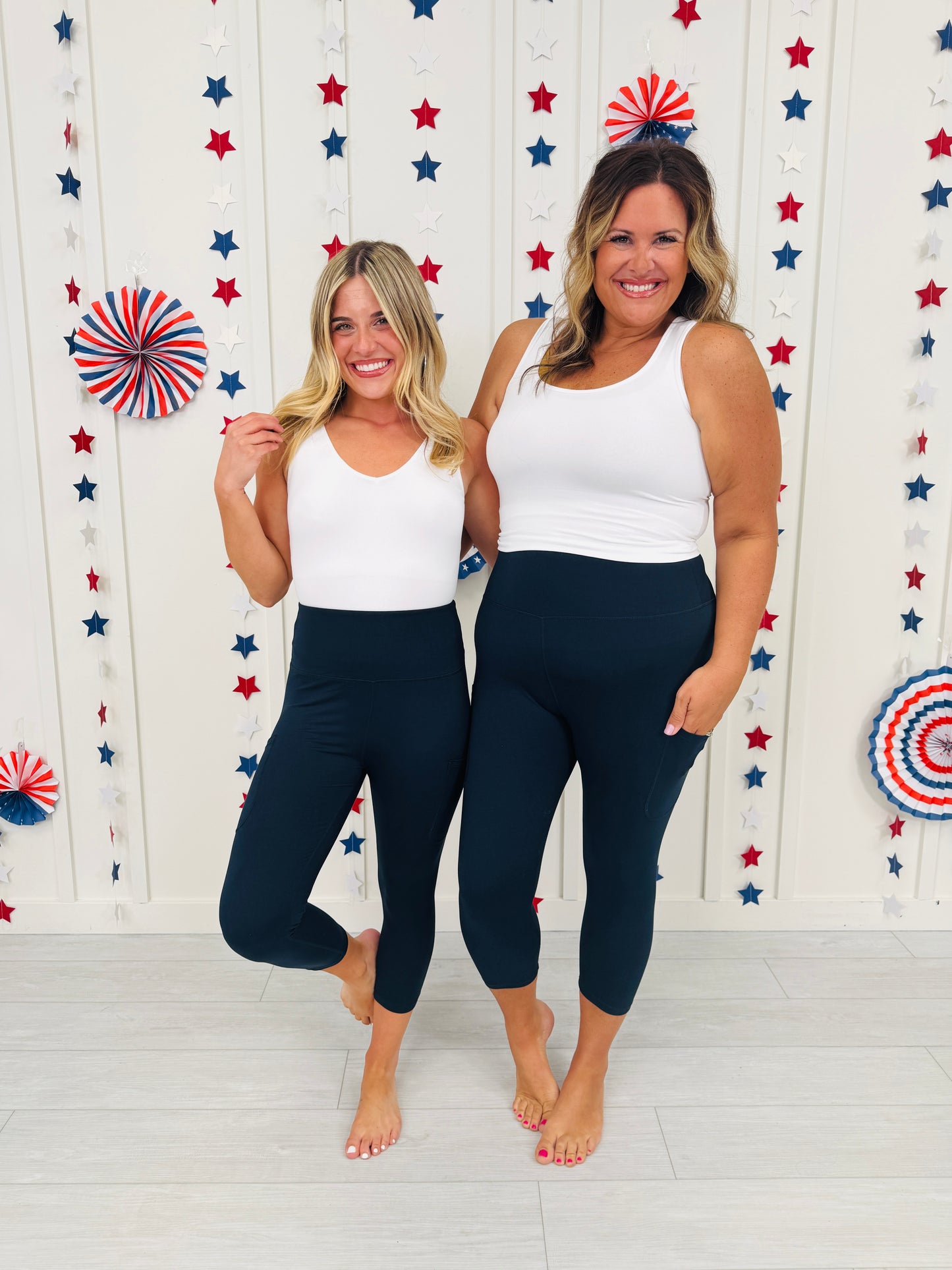 MOCO Exclusive Navy Capri Leggings