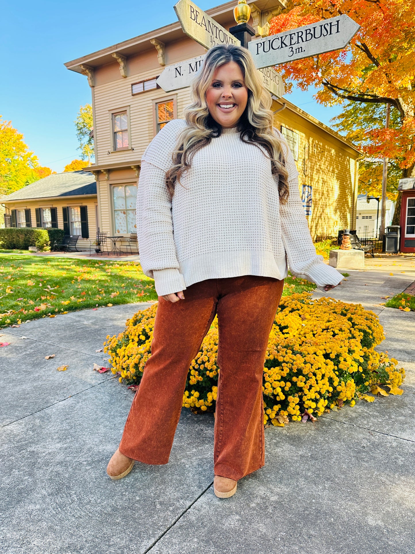 Judy Blue Pumpkin Queen Wide Leg Jeans In Reg/Curvy