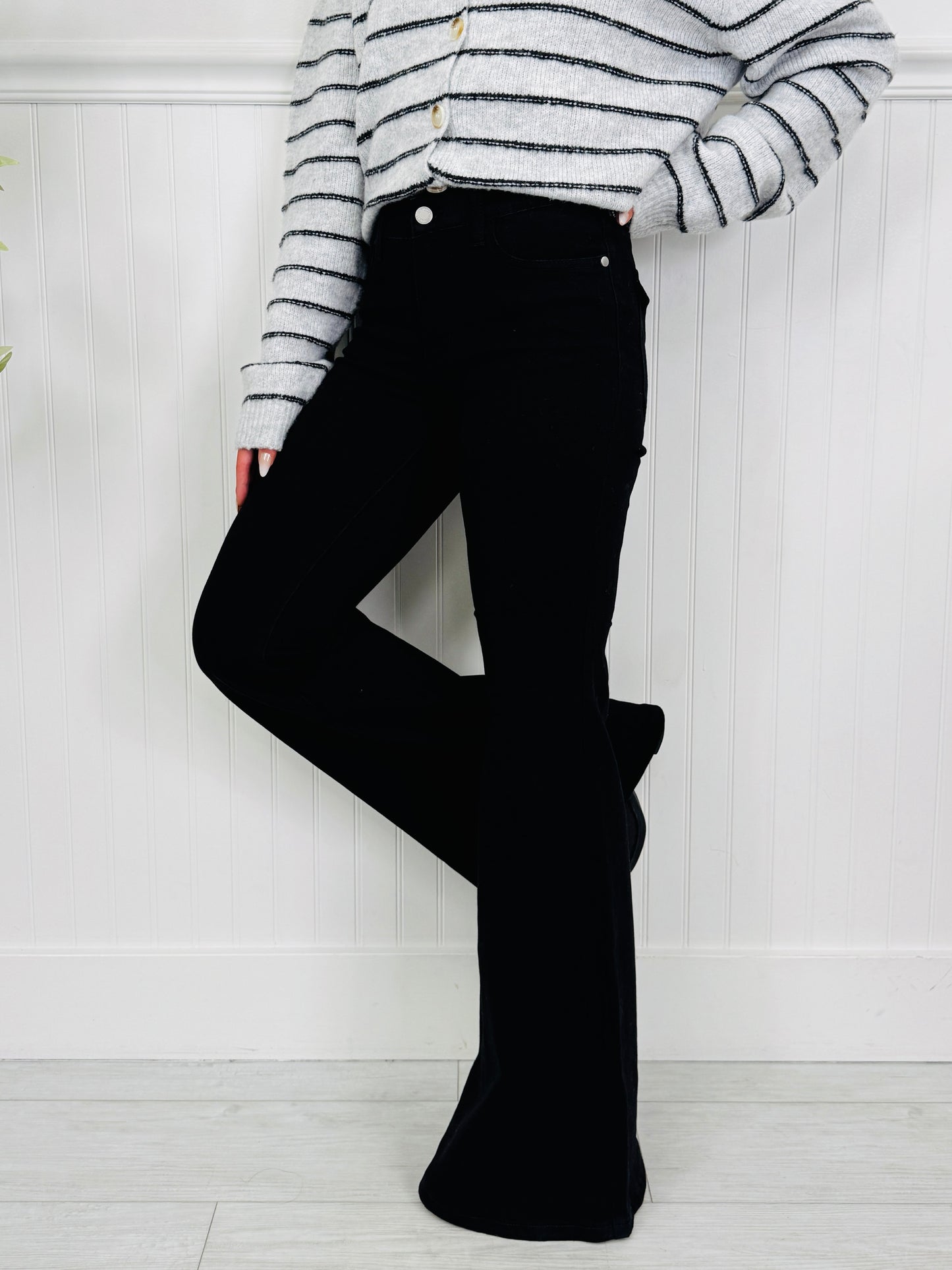 Judy Blue Back In Black Flare Jeans