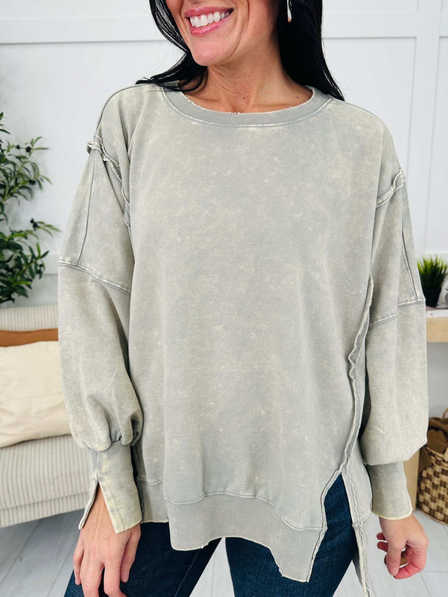 DOORBUSTER! The Fadeaway Pullover- Multiple Colors!