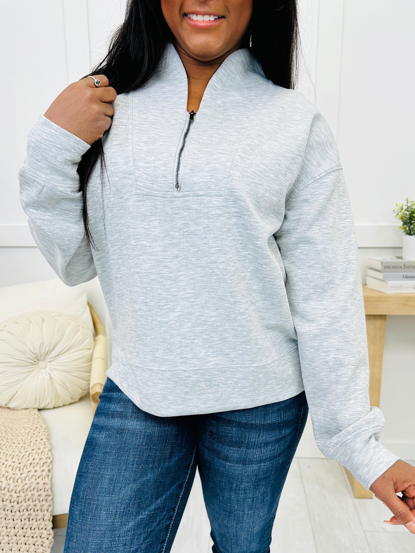 REG/CURVY Gray Days Pullover