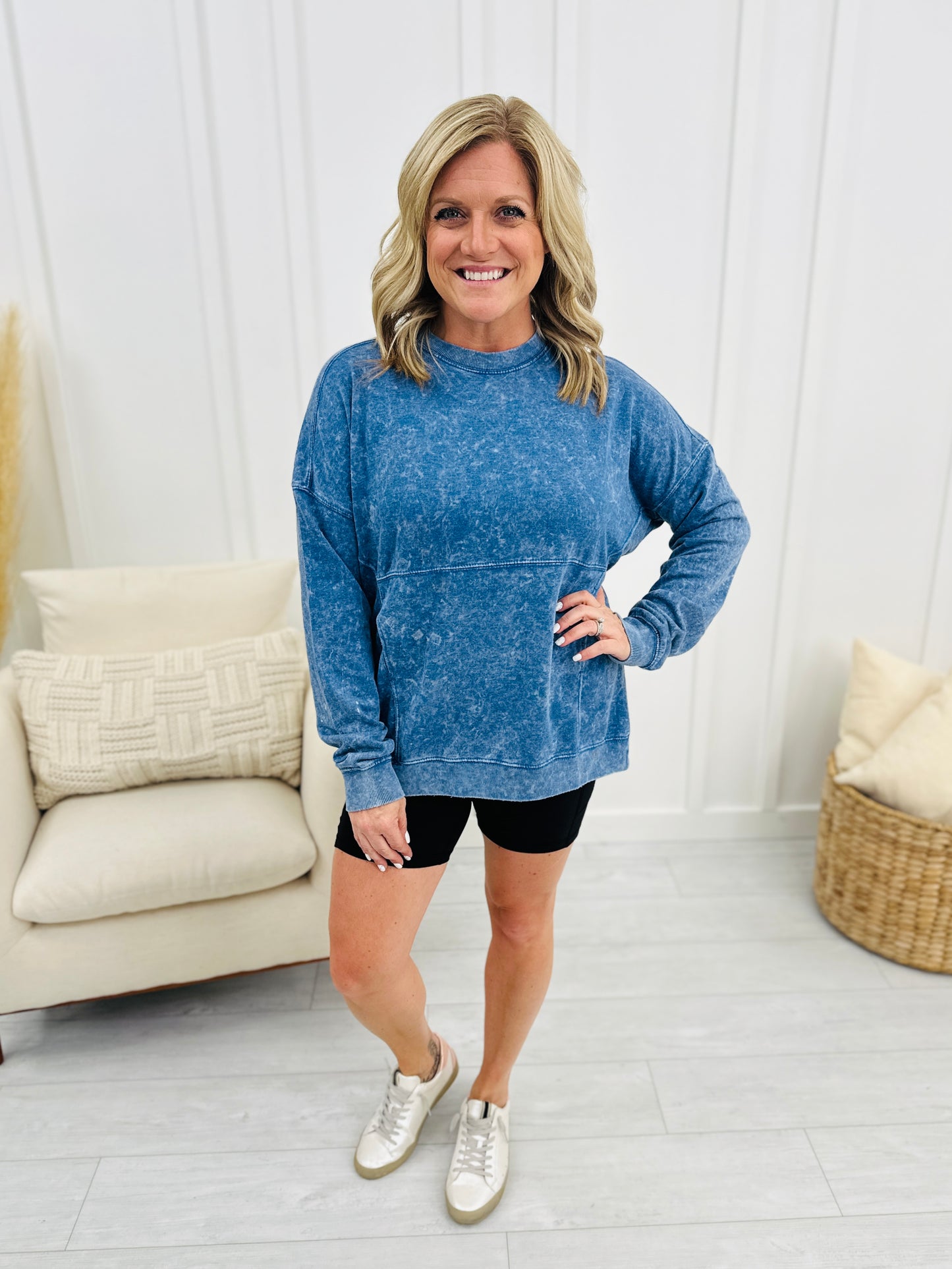 REG/CURVY As Deep As The Ocean Sweatshirt