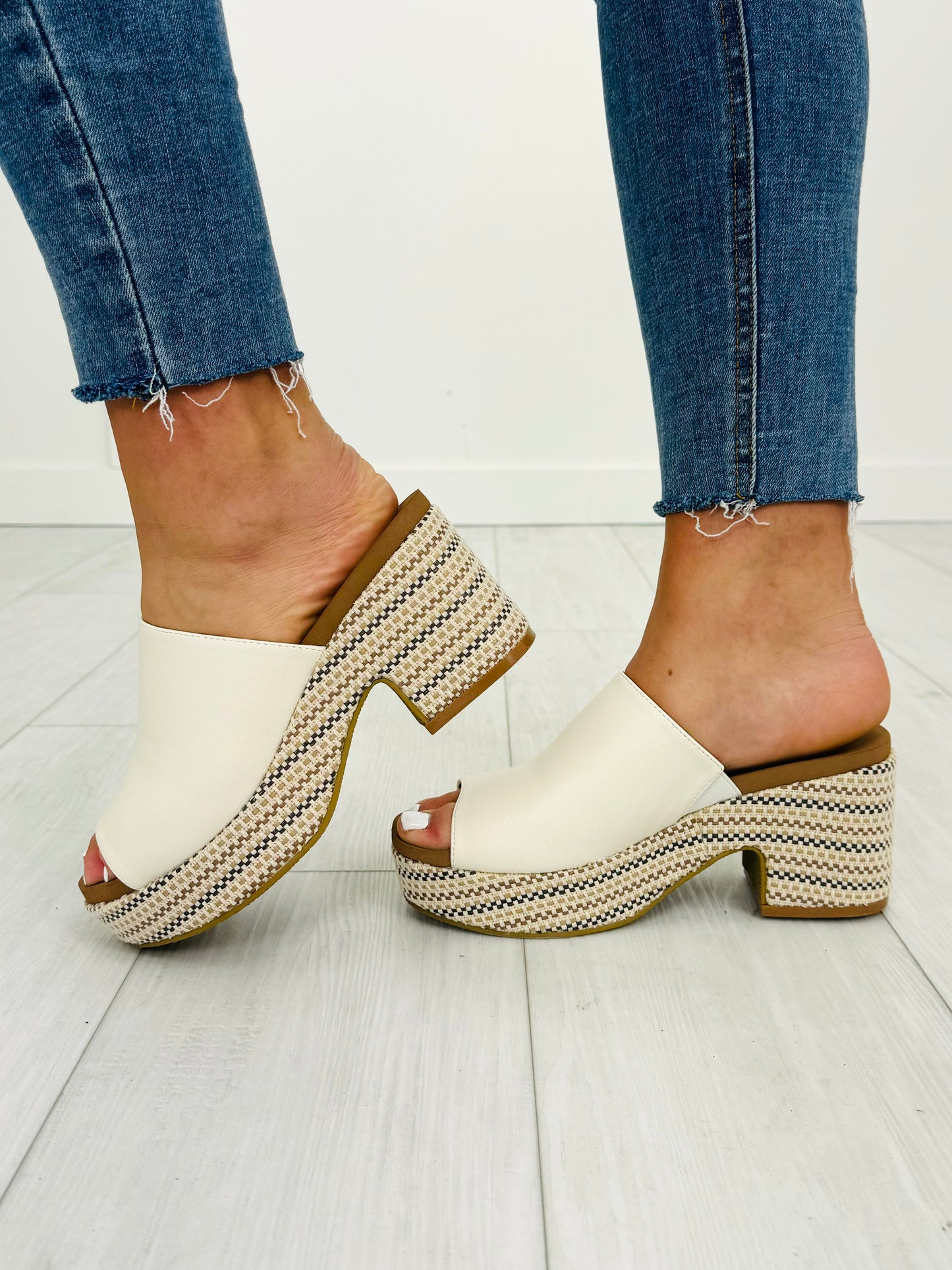 Timeless Tread Wedges In Ivory