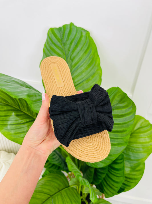 Made for Wandering Sandals In Black