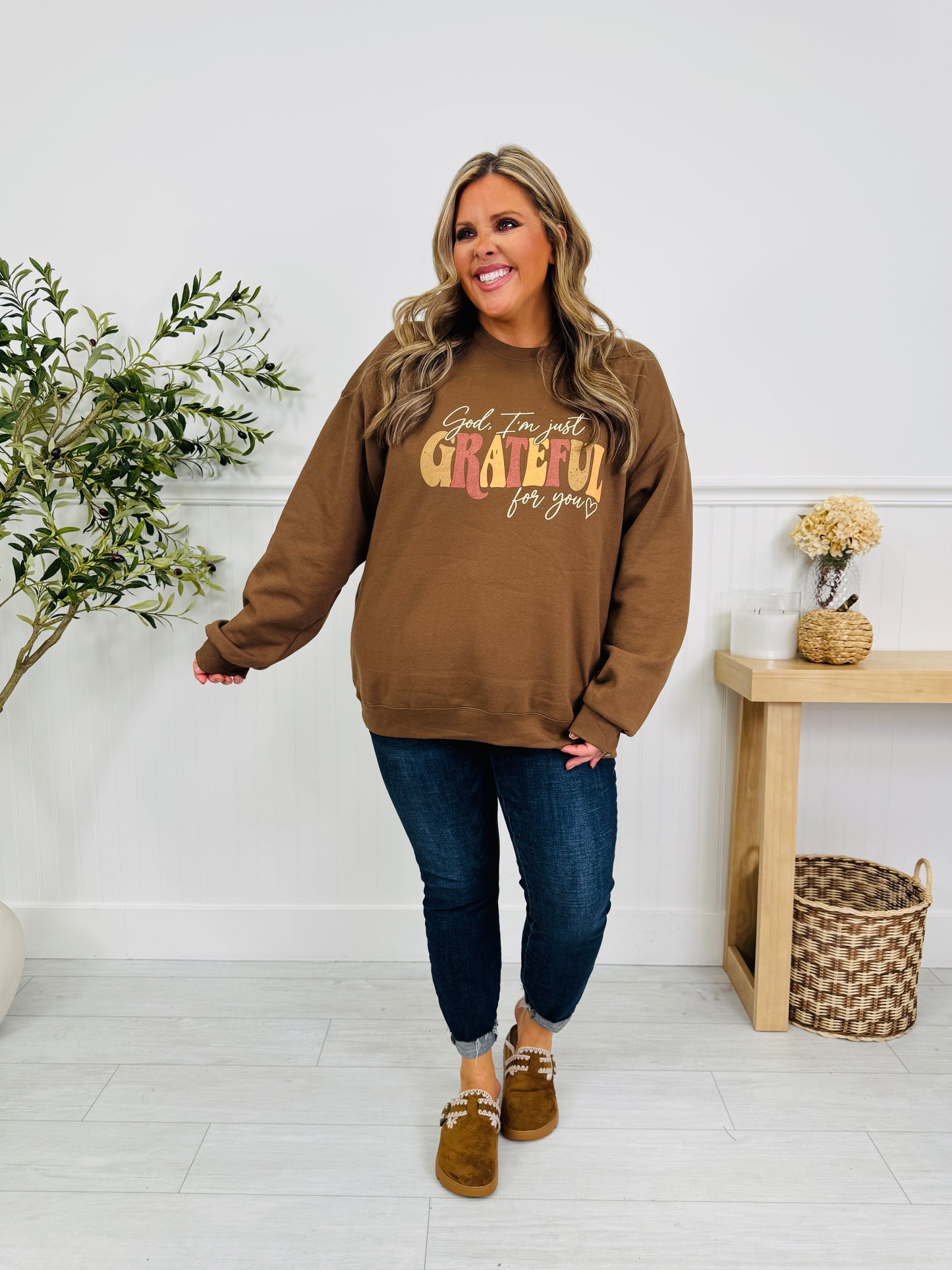 Grateful Graphic Crewneck Sweatshirt