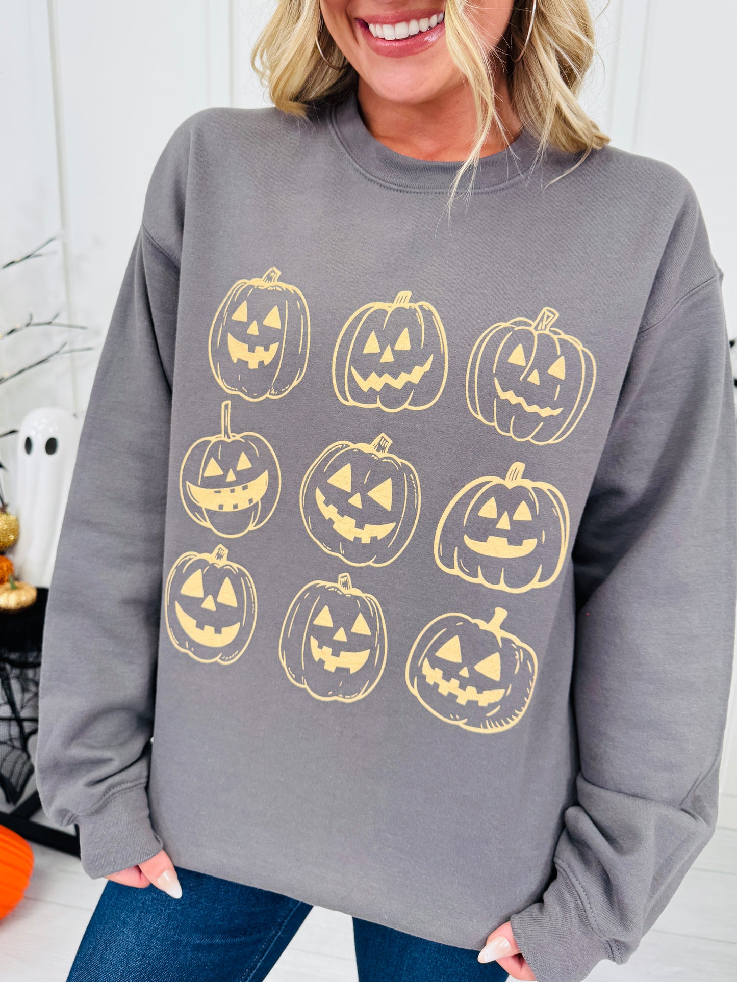 Jack O Lanterns Graphic Crewneck Sweatshirt