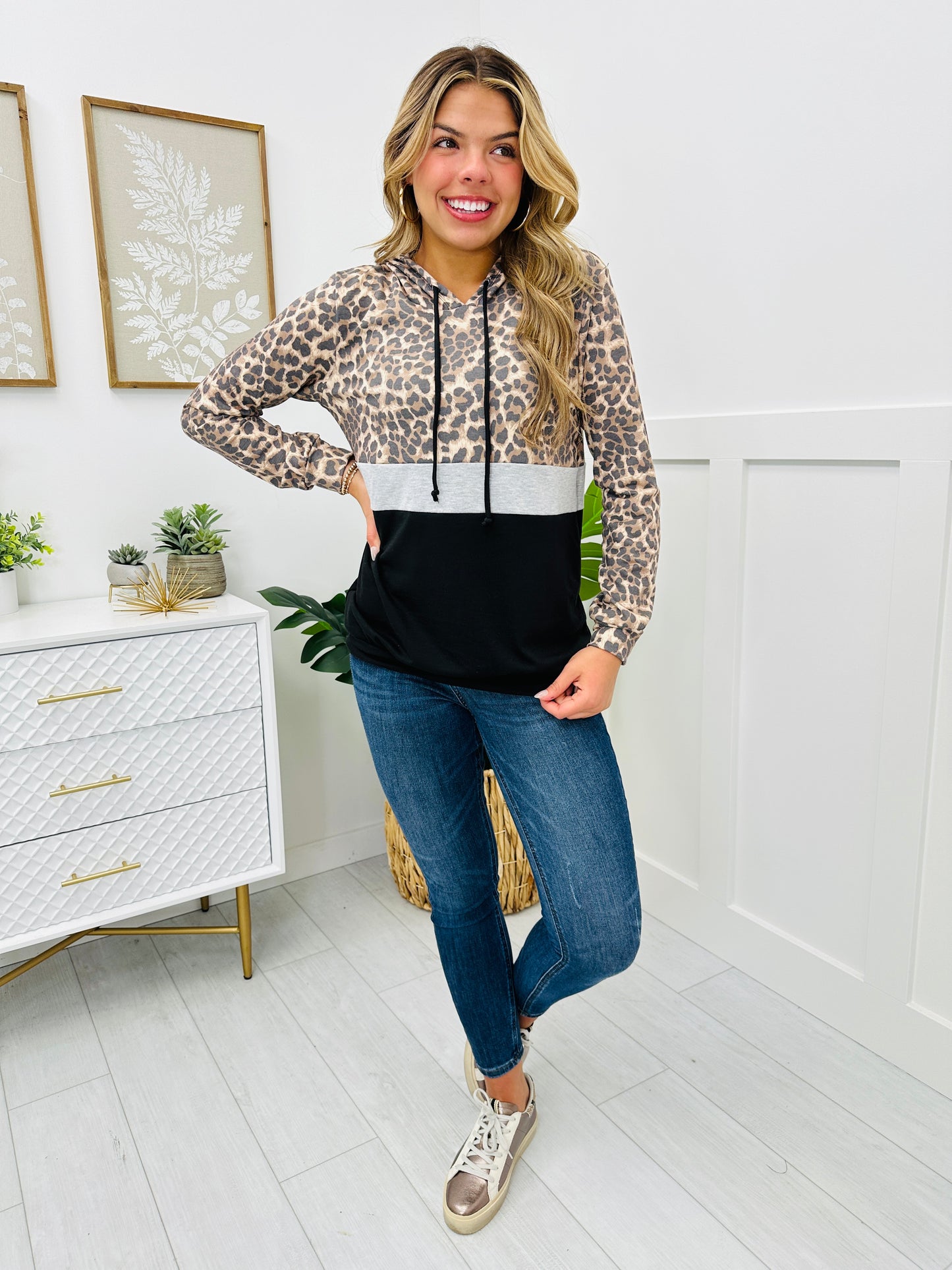 REG/CURVY Purr-fect Style Hooded Top