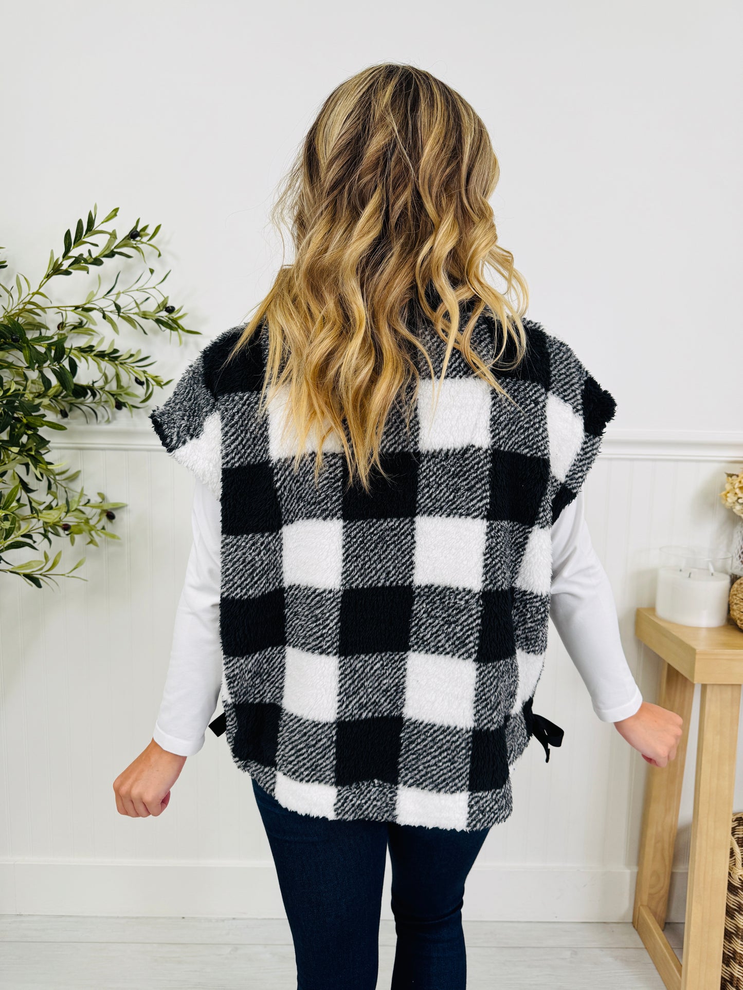 Plaid To Perfection Vest In Black
