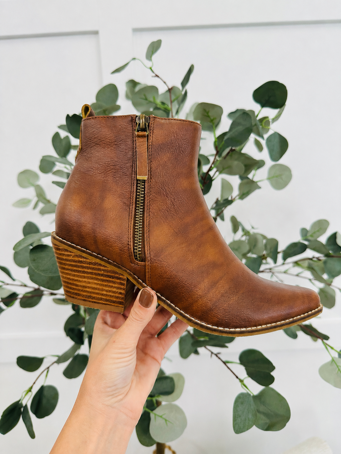 The Right On Time Boot In Cognac