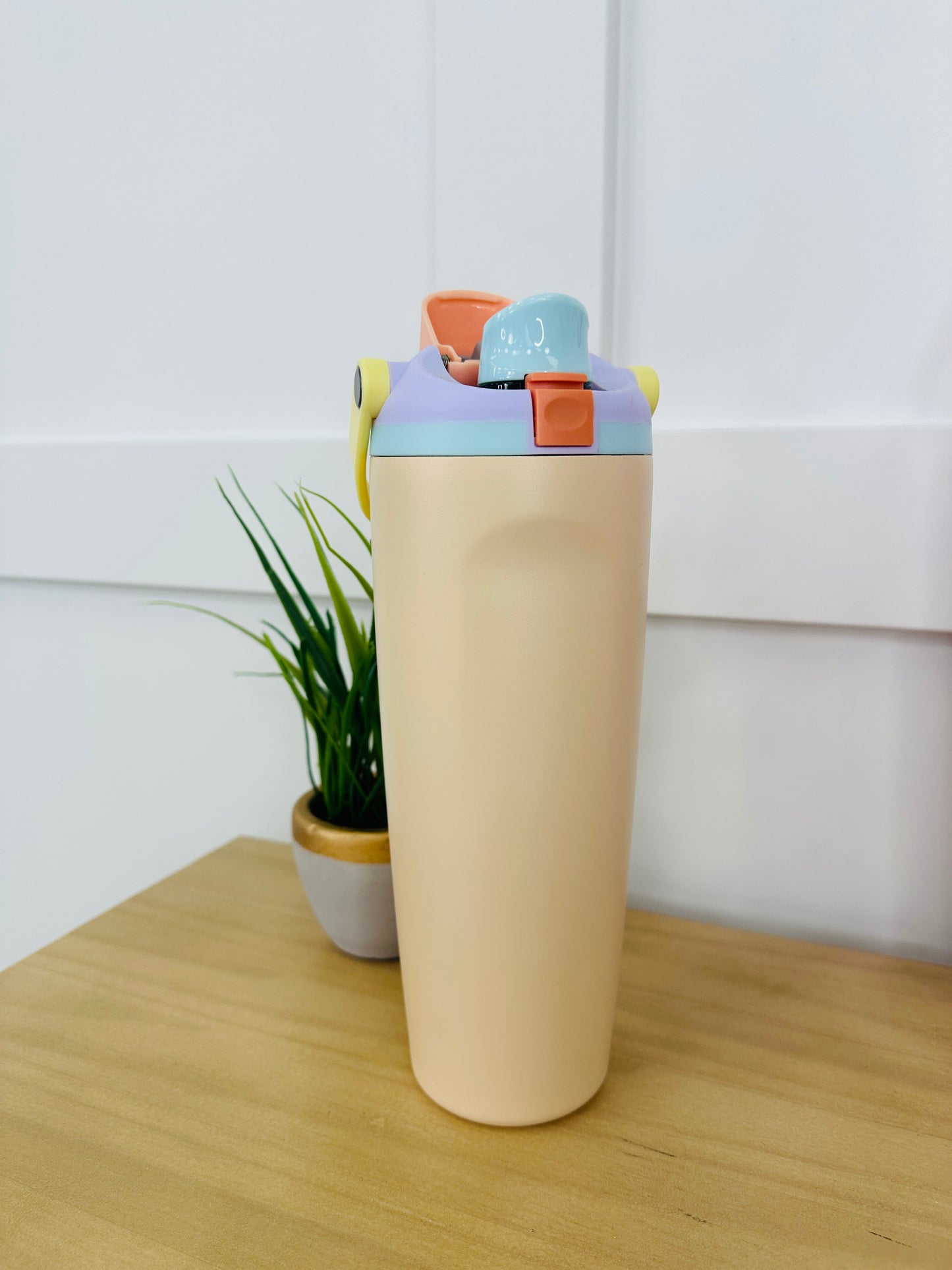 30oz Multicolor Water Bottle- Multiple Colors!