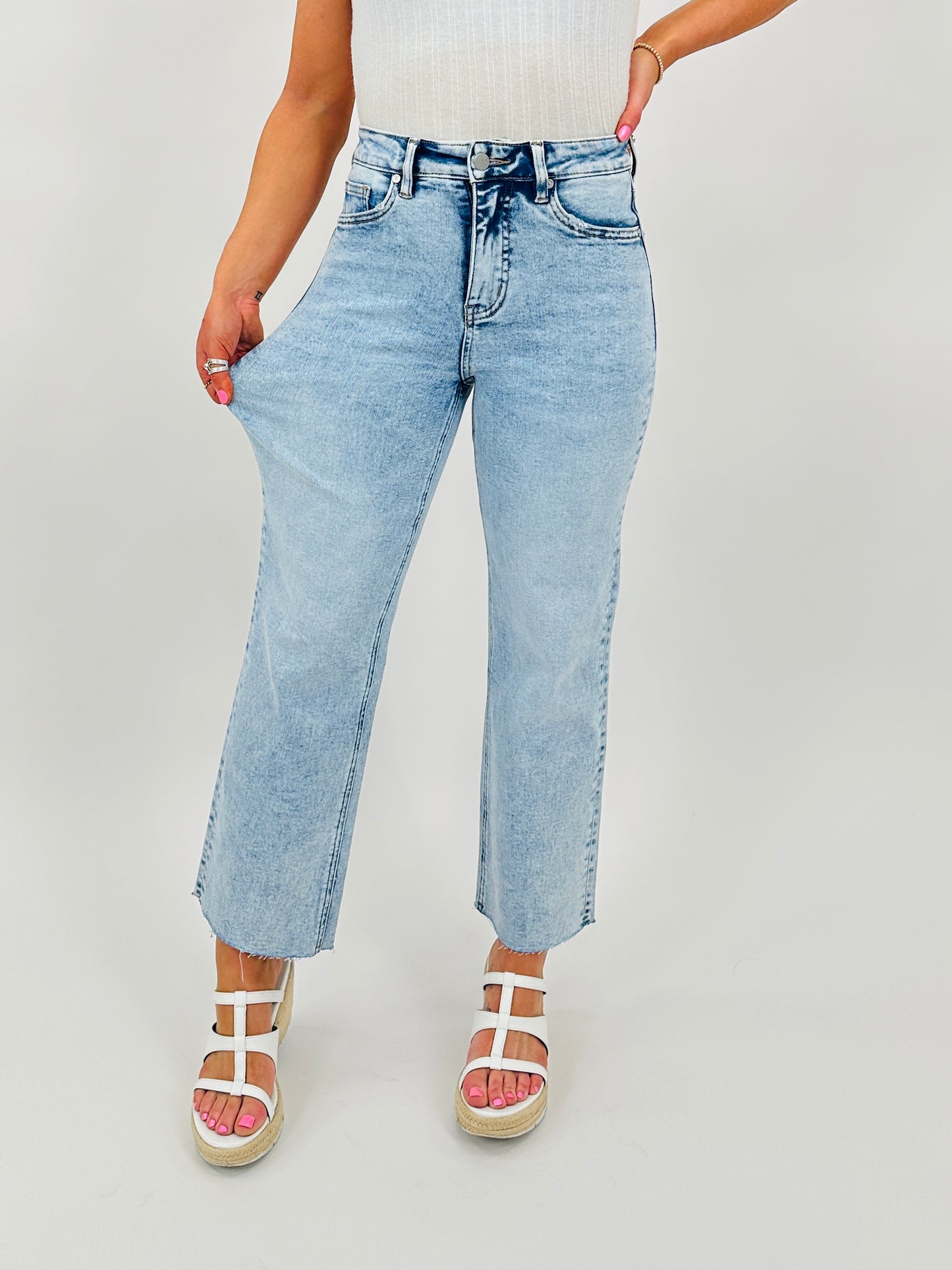 Can't Crop The Feeling MOCO Exclusive Tummy Control Cropped Wide Leg Jeans