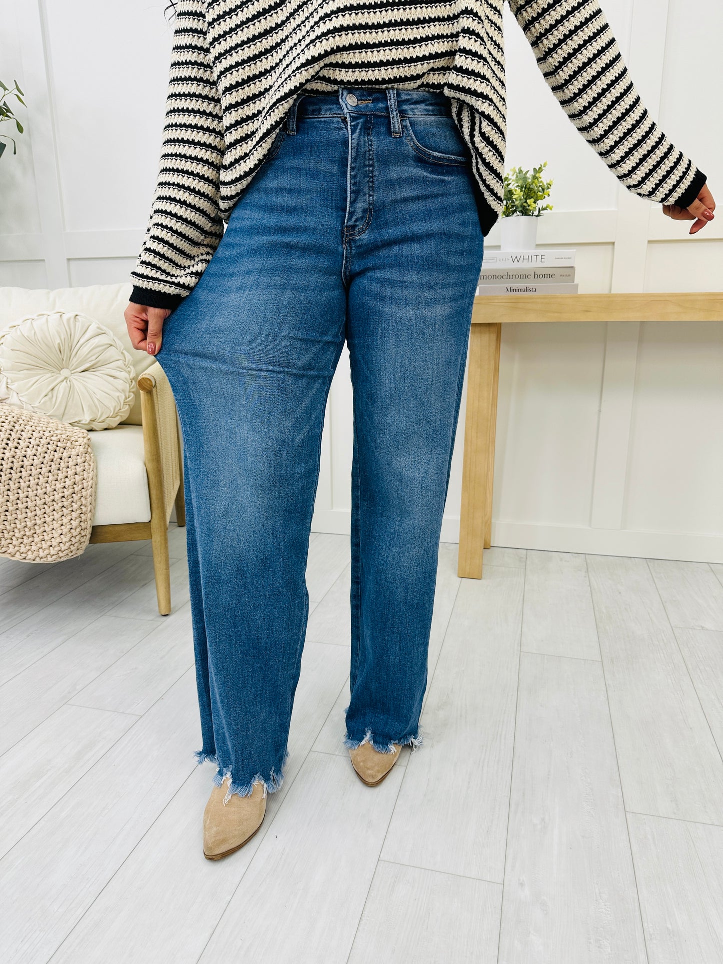 Lovervet Wild Thing Loose Fit Straight Leg Jeans in Reg/Curvy