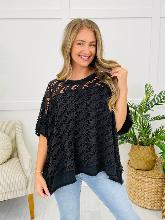 Unraveled Beauty Pullover in Black