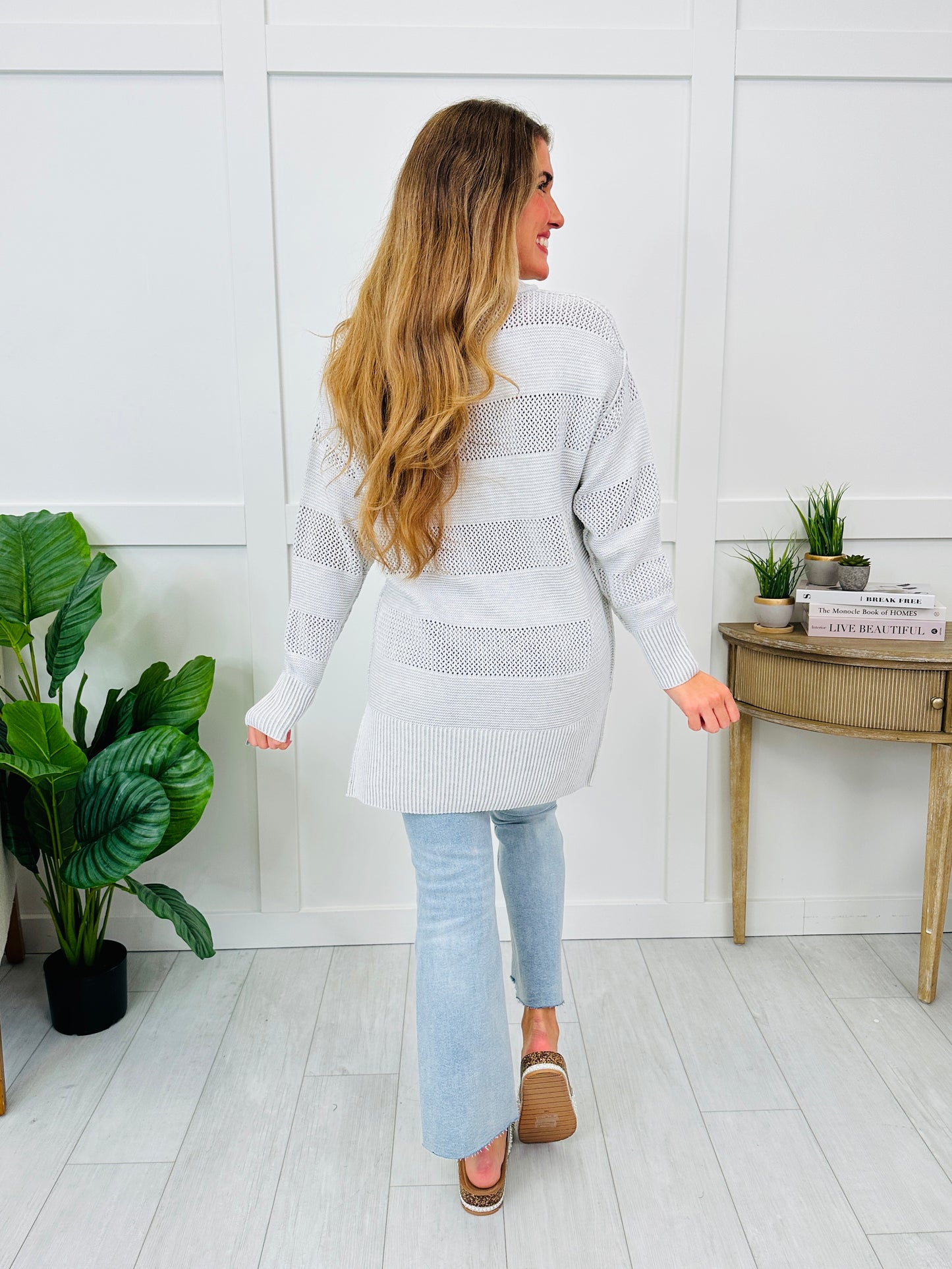 Dancing in Daylight Sweater In Heather Grey