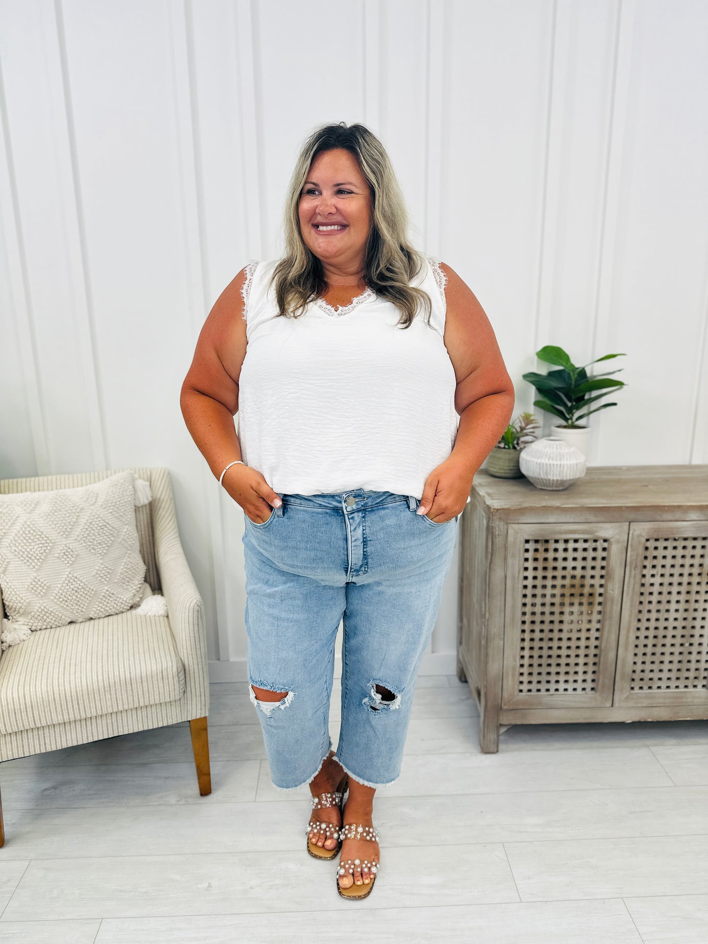 RFM Don't Look Back Cropped Wide Leg Jeans in Reg/Curvy