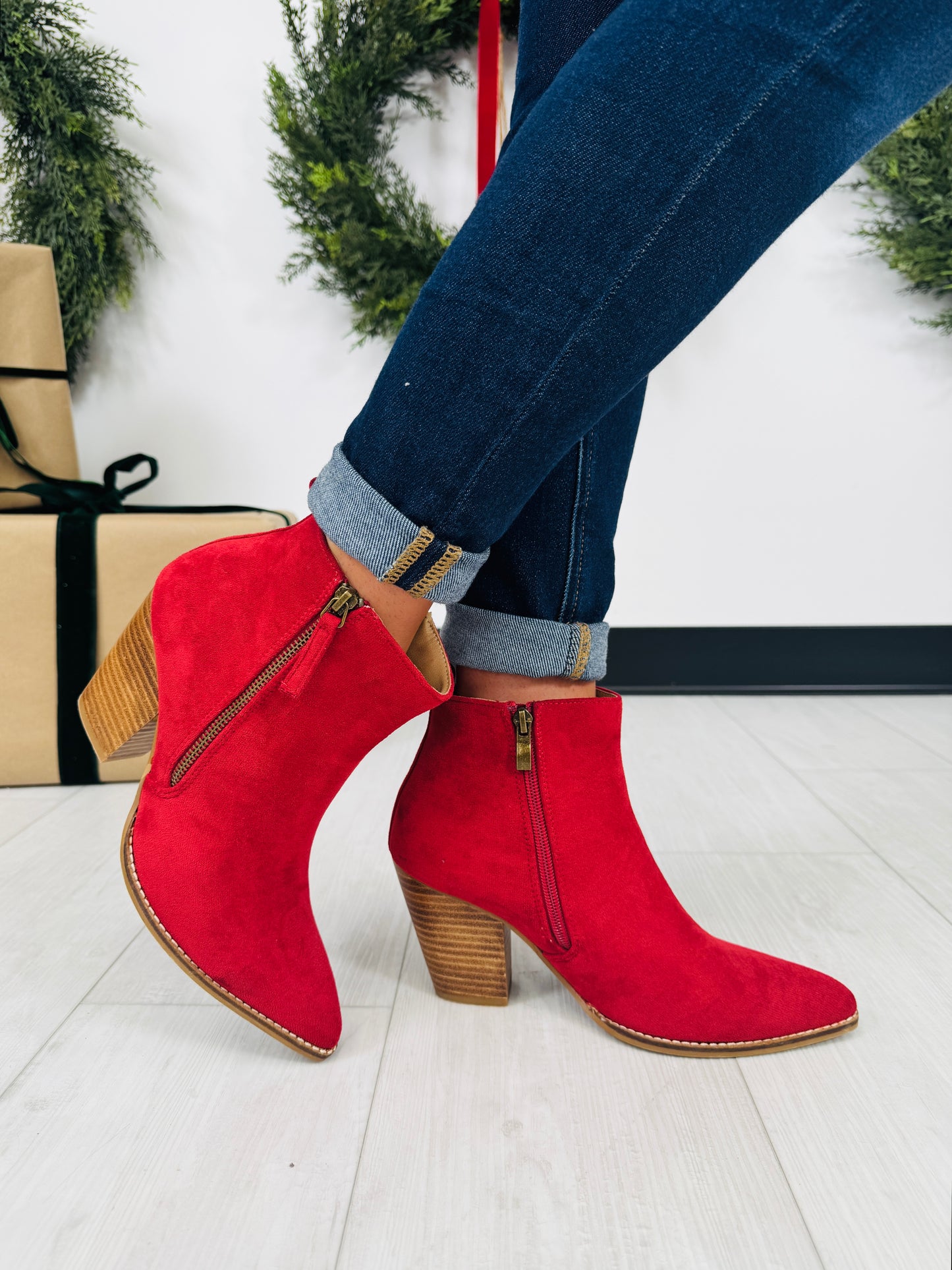 Downtown Days Booties In Dark Red