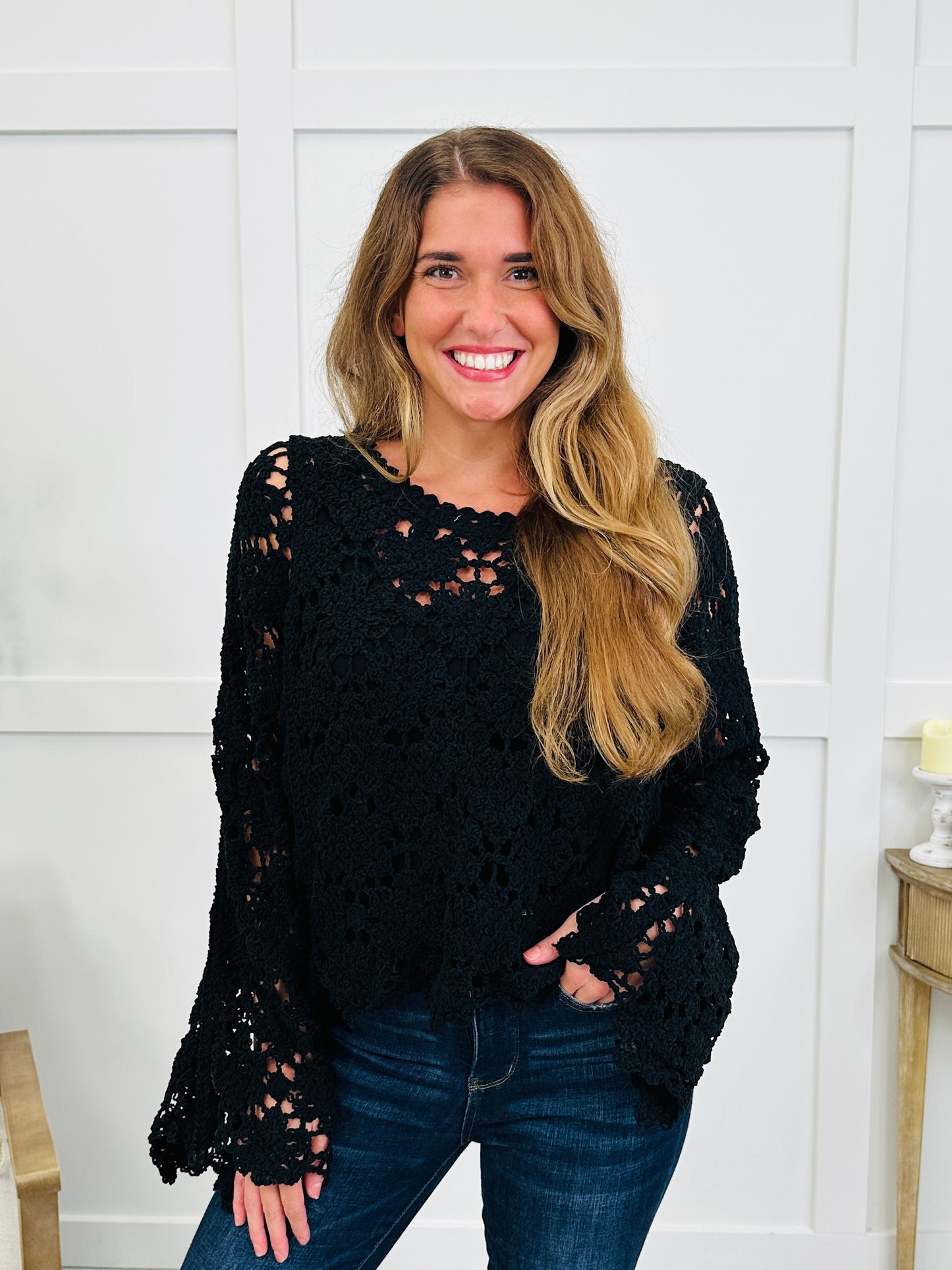 Sunday Romance Top In Black