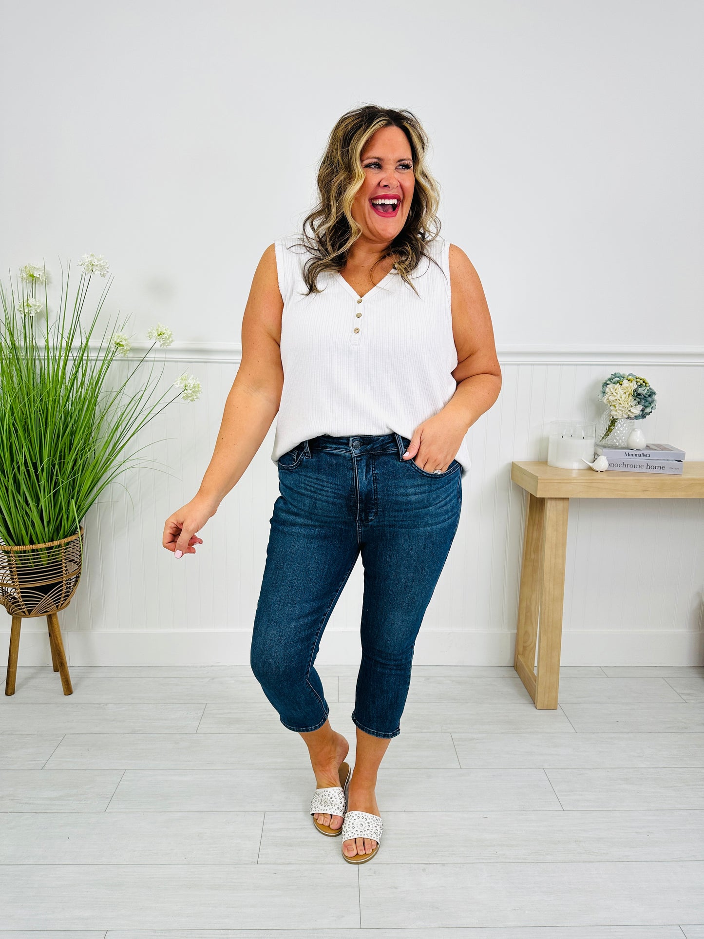 Judy Blue The Trifecta Capri Jeans