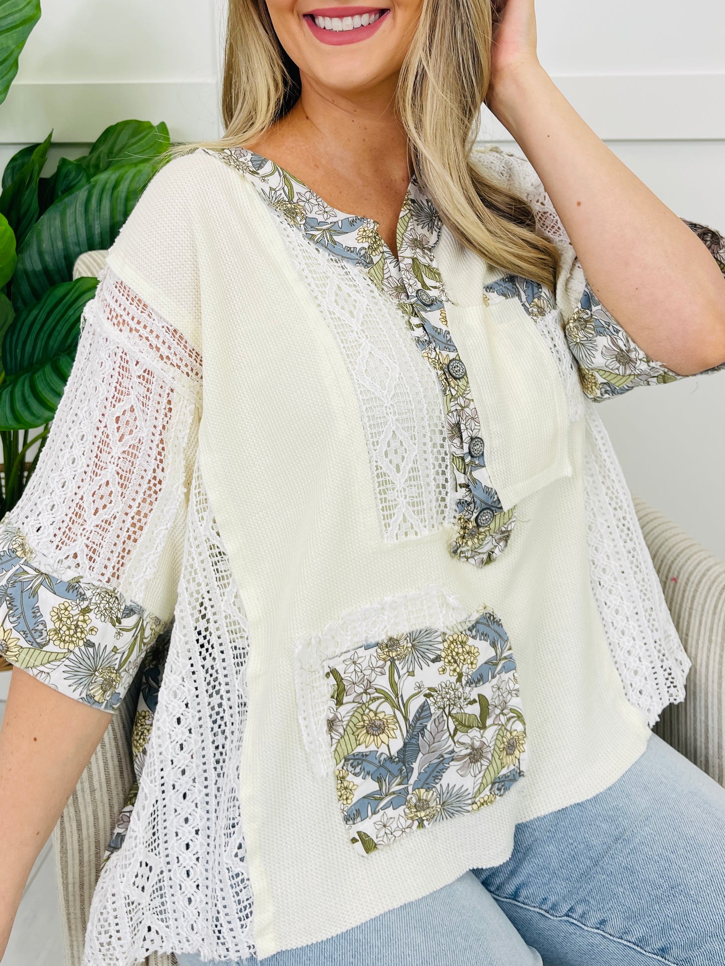 Wandering Mind Top in Cream Multi