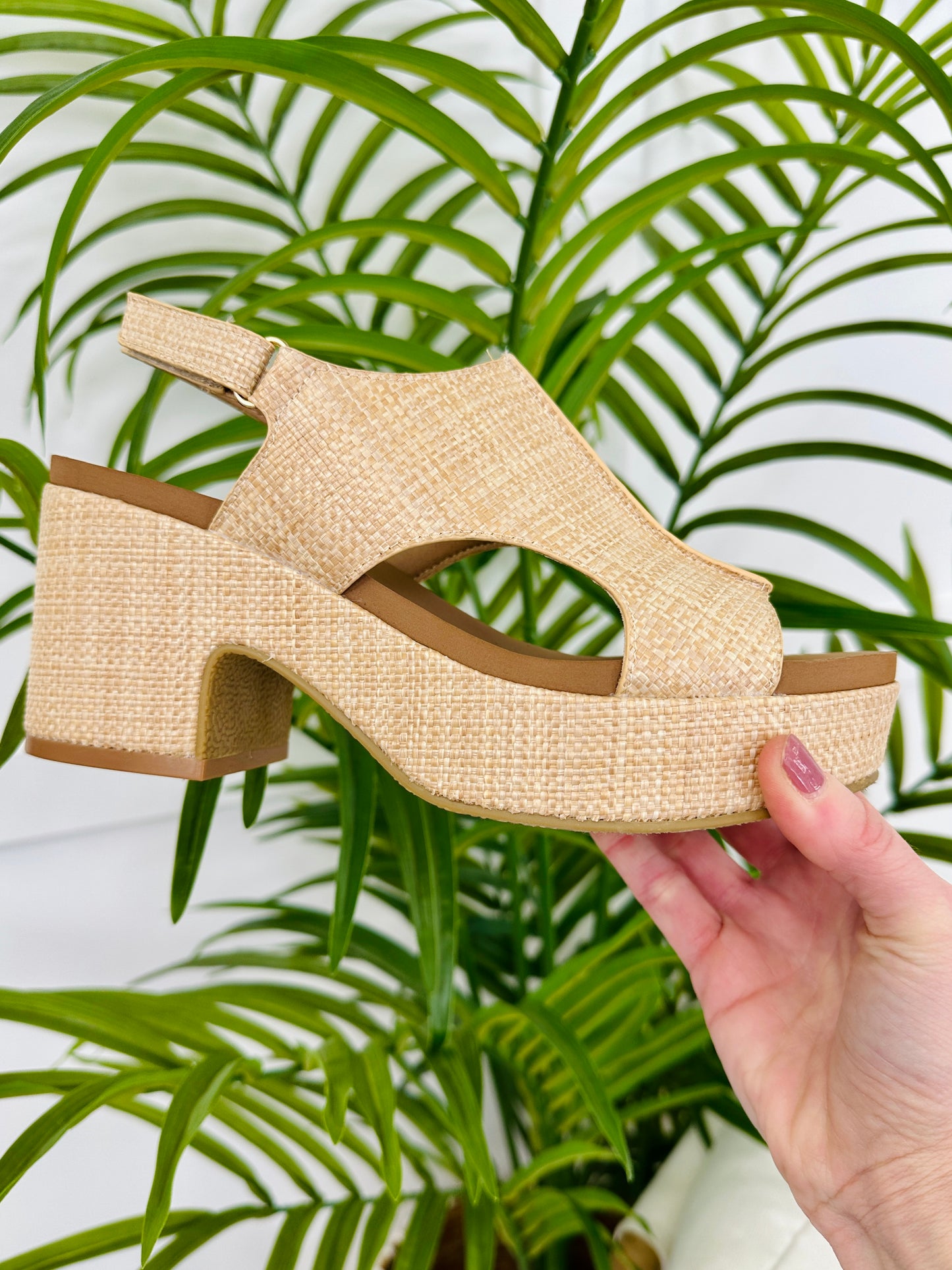 Sunkissed Stride Wedges In Raffia