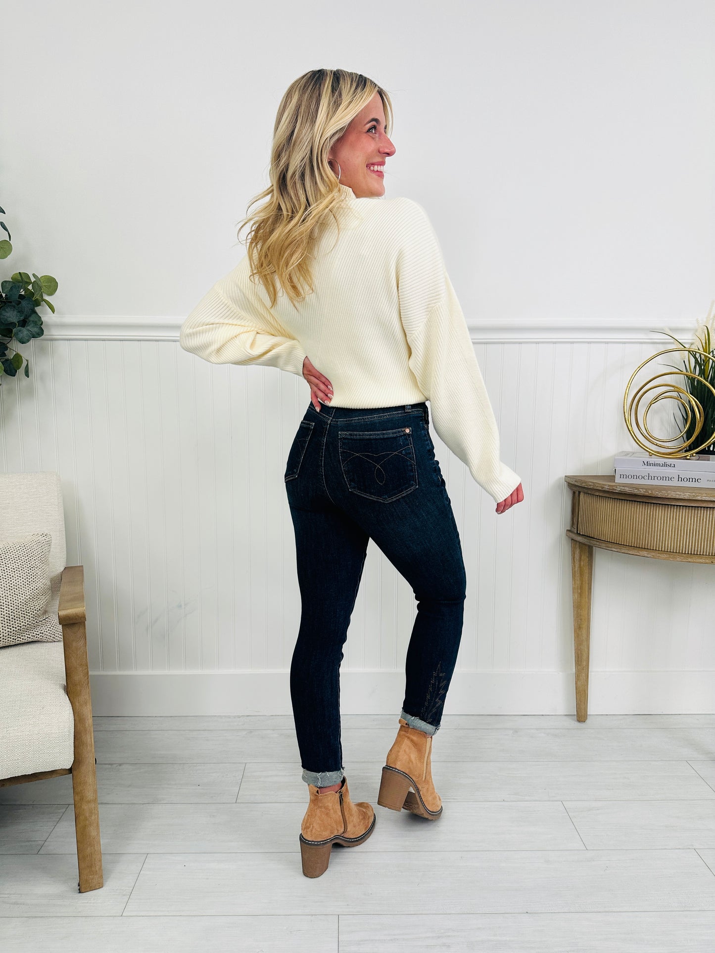 Judy Blue Stitched in Style Skinny Jeans