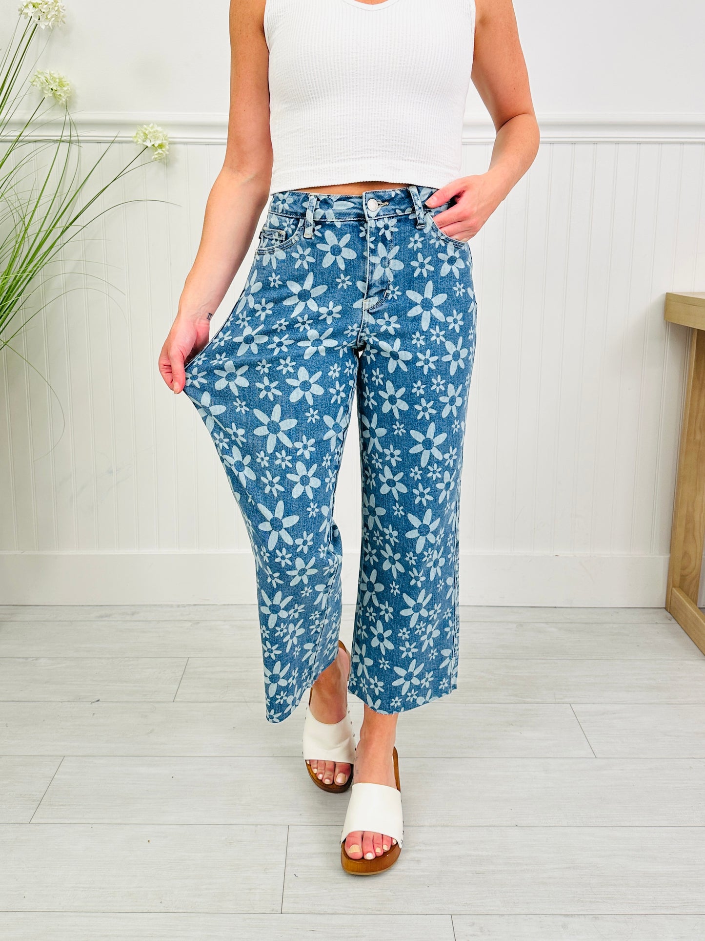 Judy Blue Daisy Daze Cropped Wide Leg Jeans