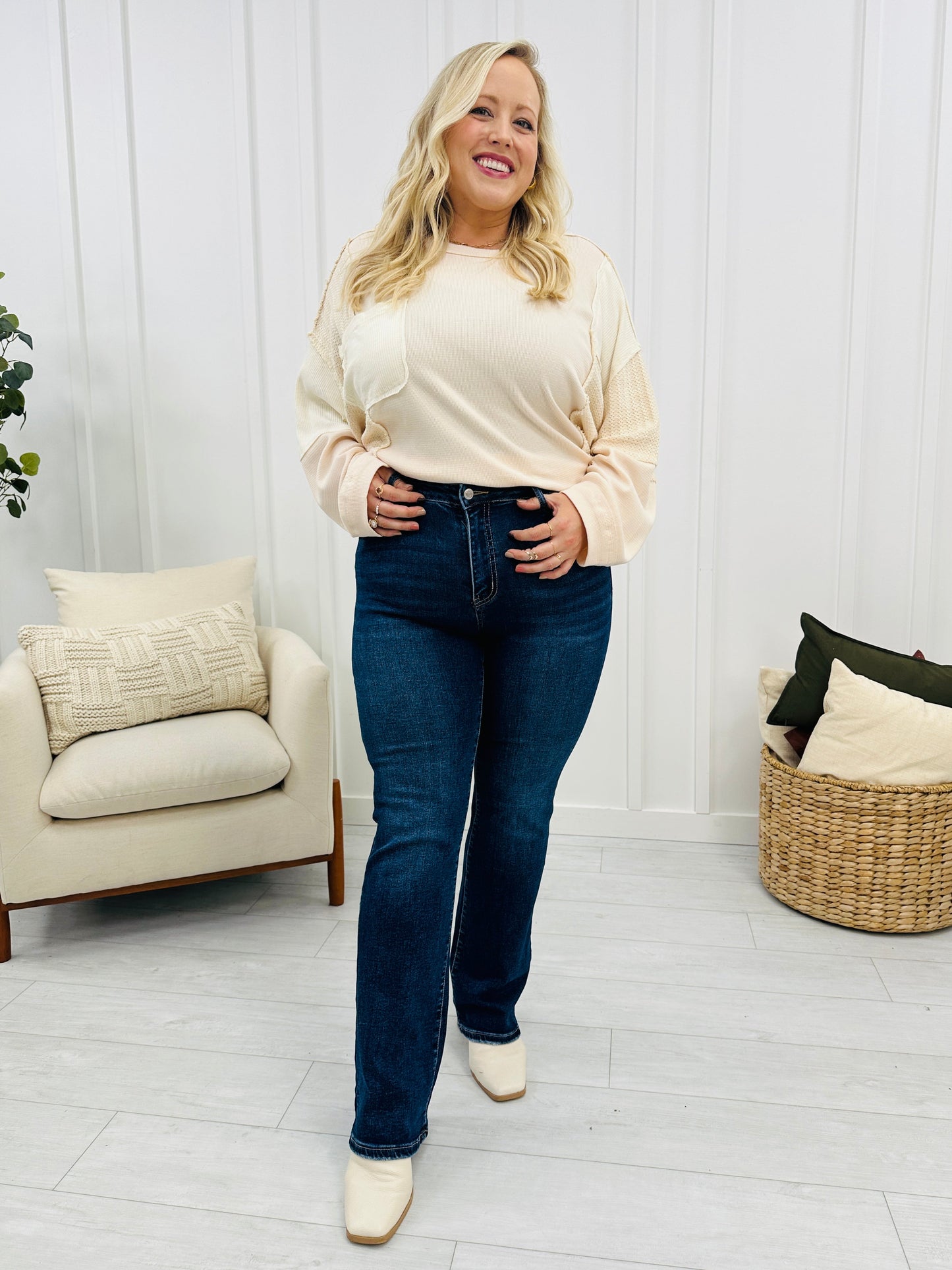 Lovervet Bootcut to the Chase Bootcut Jeans in Reg/Curvy