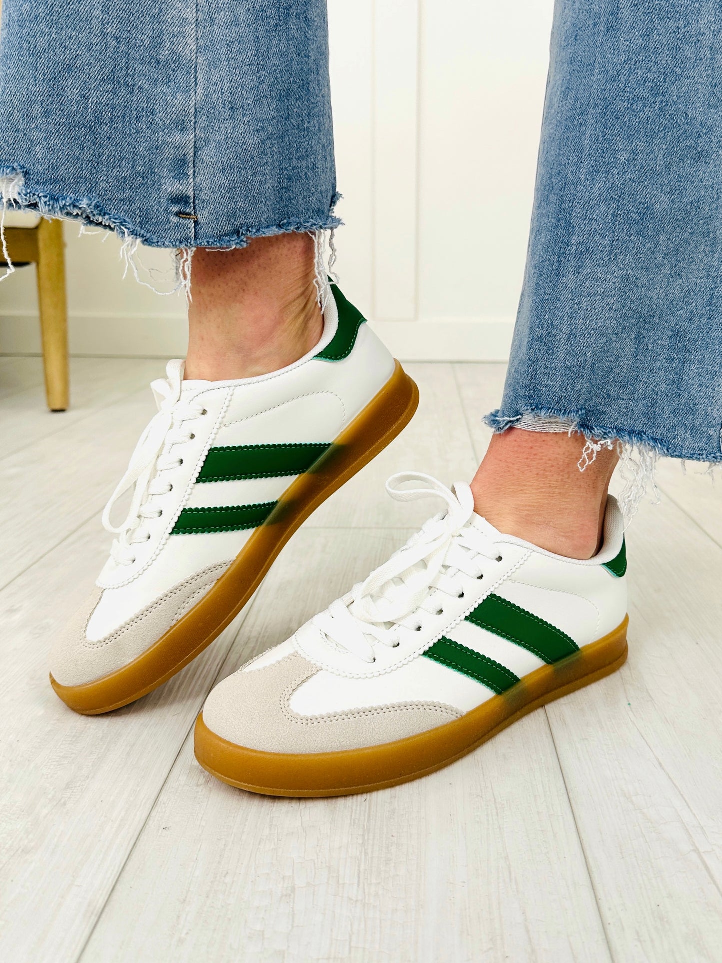 Lace Up And Go Sneakers In White/Green