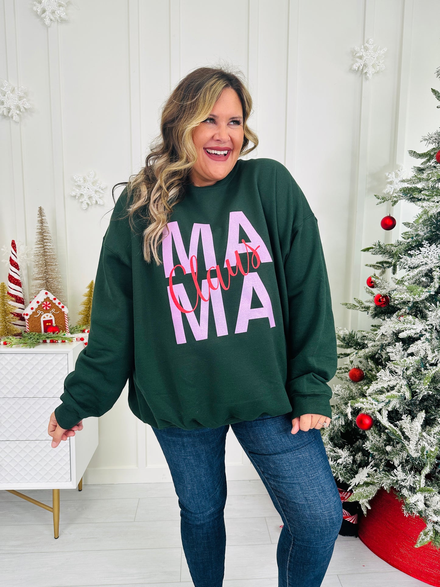 Mama Claus Graphic Crewneck Sweatshirt