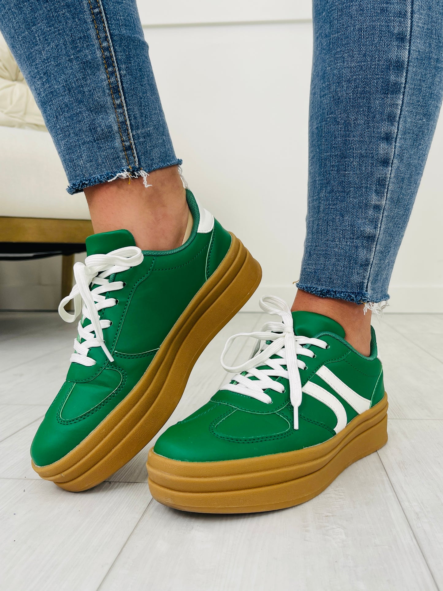 Run The World Sneakers In Green