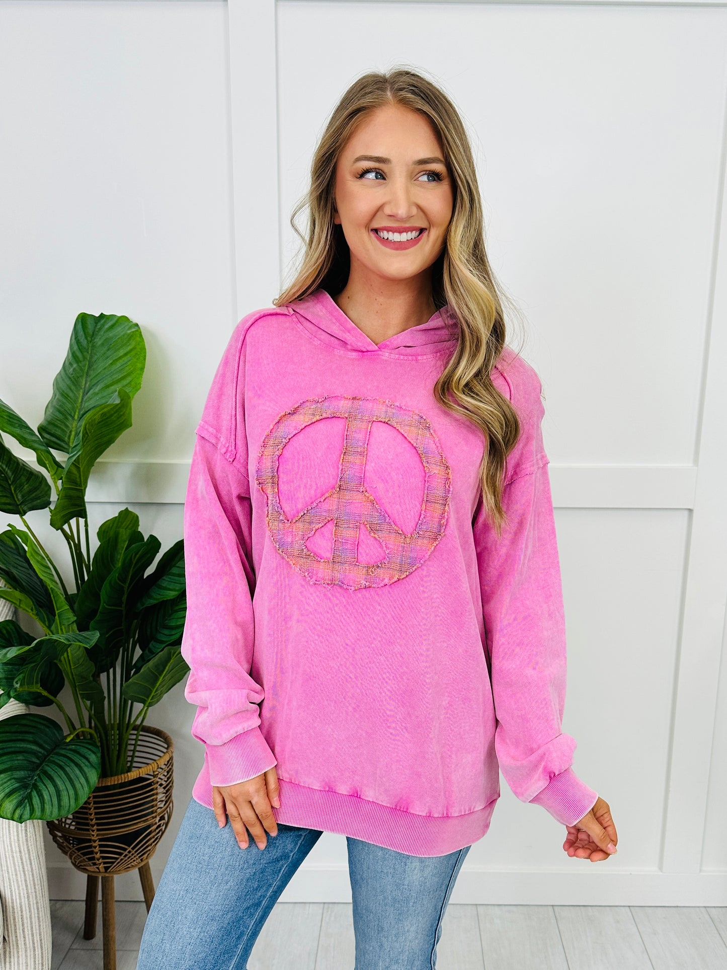 Peace Mode Sweatshirt in Pink