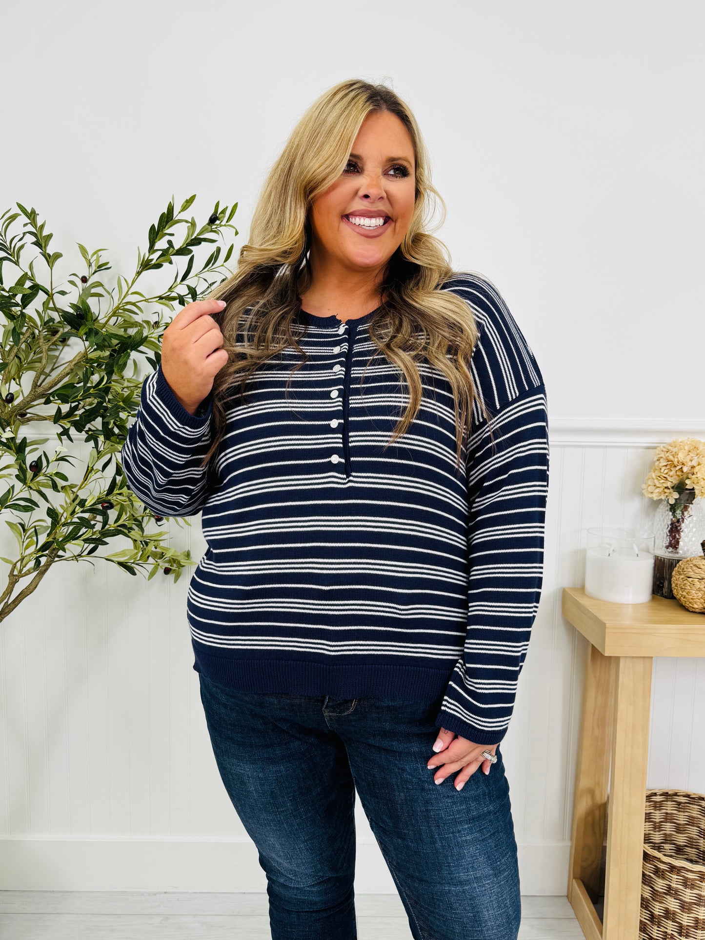 Fine Line Top In Navy