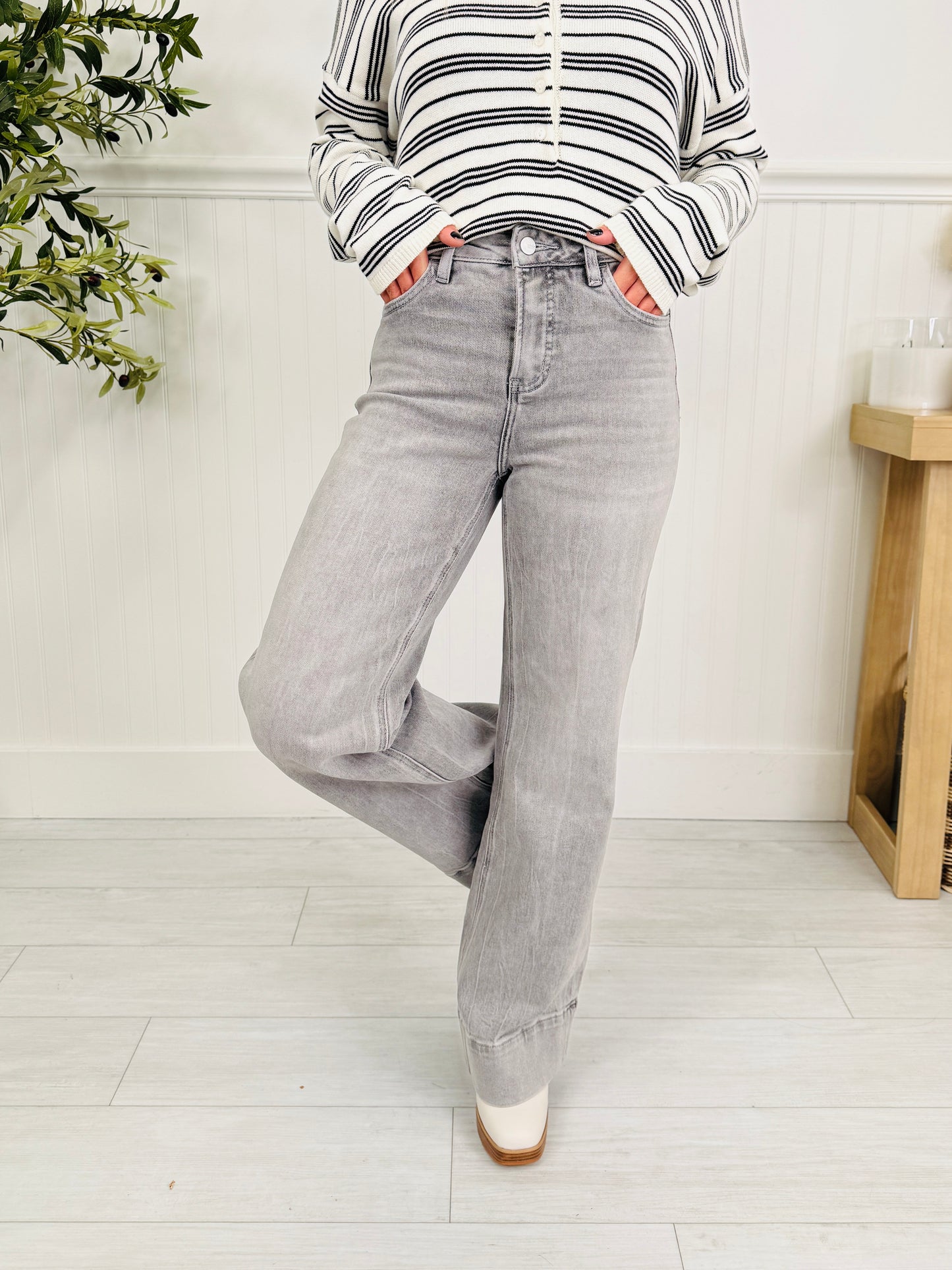 Grey Goals Tummy Control Wide Leg Jeans In Multiple Inseams