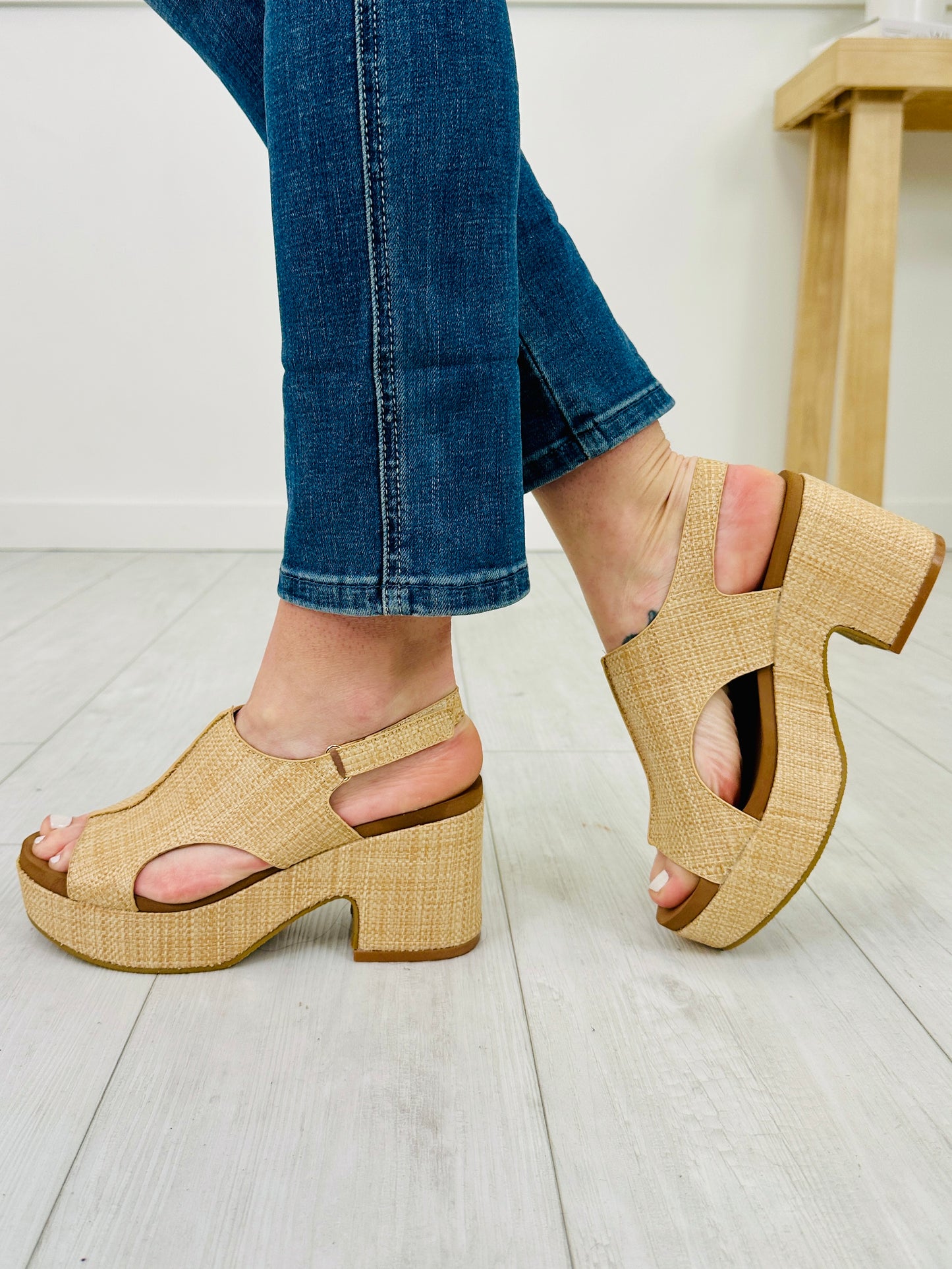 Sunkissed Stride Wedges In Raffia