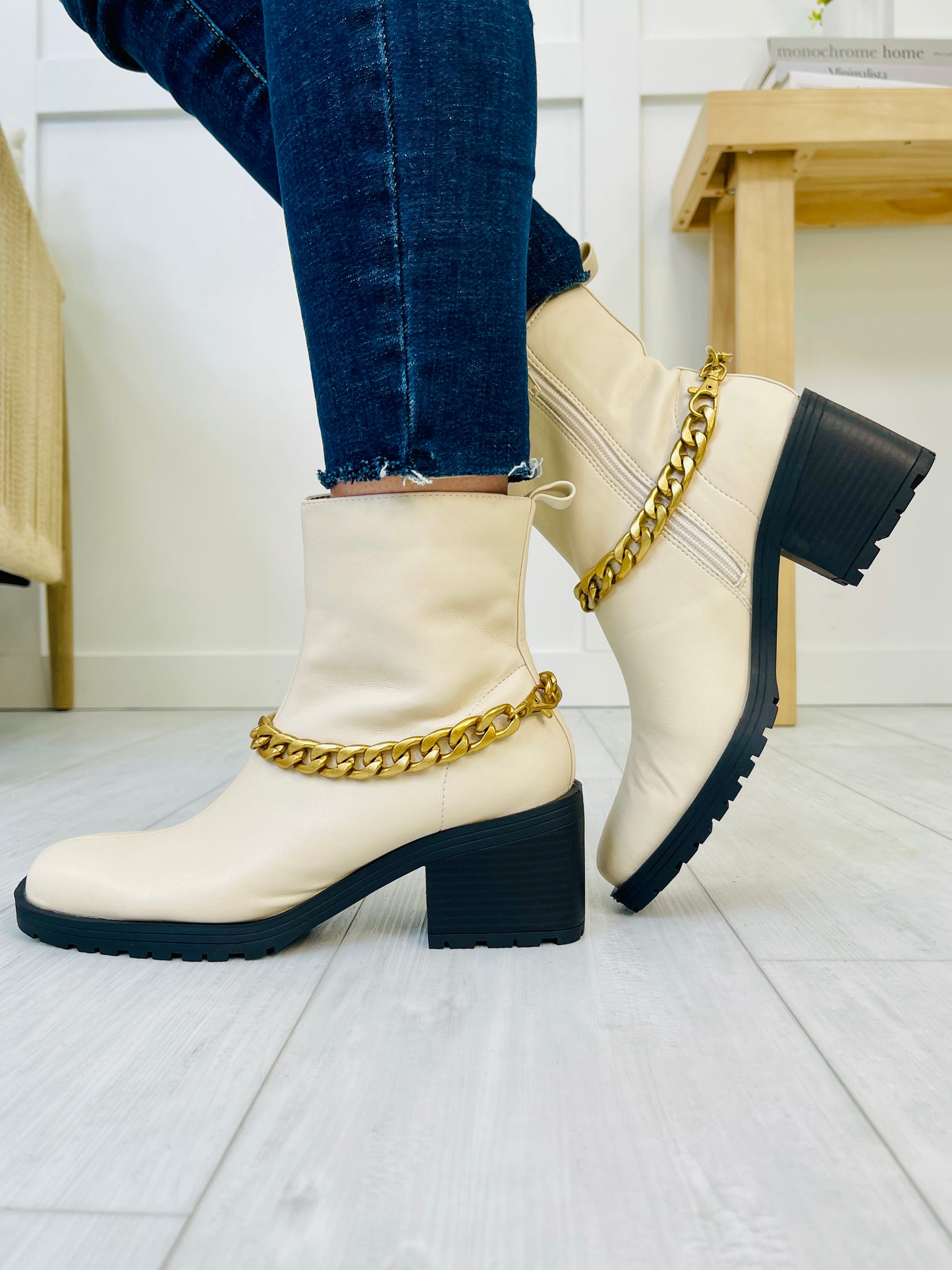 Chain Reaction Booties