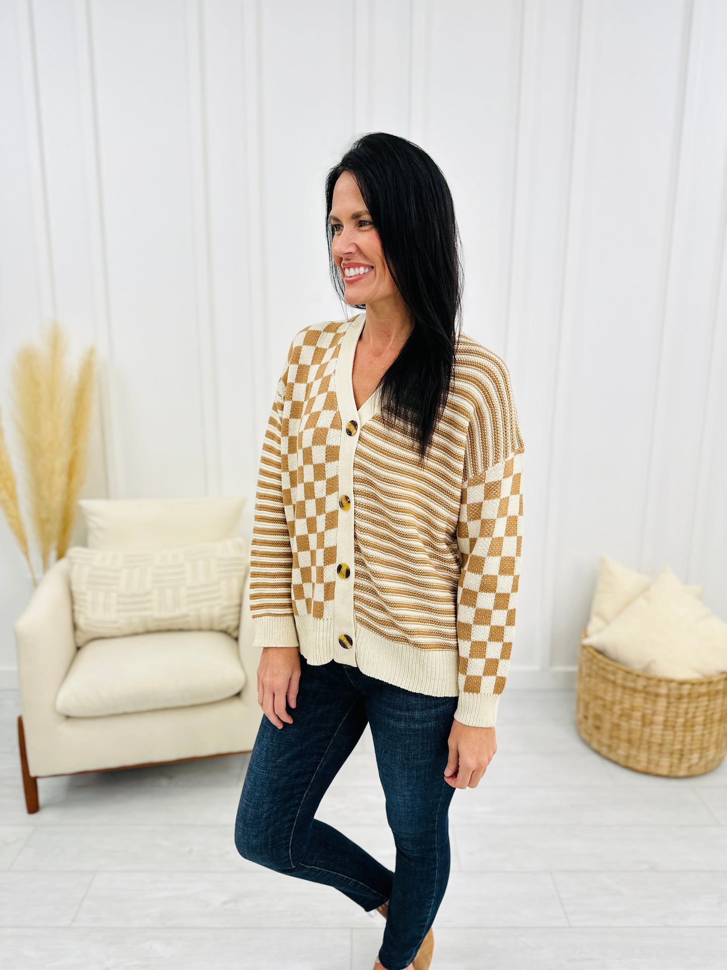 REG/CURVY Heartwarming Moments Cardigan