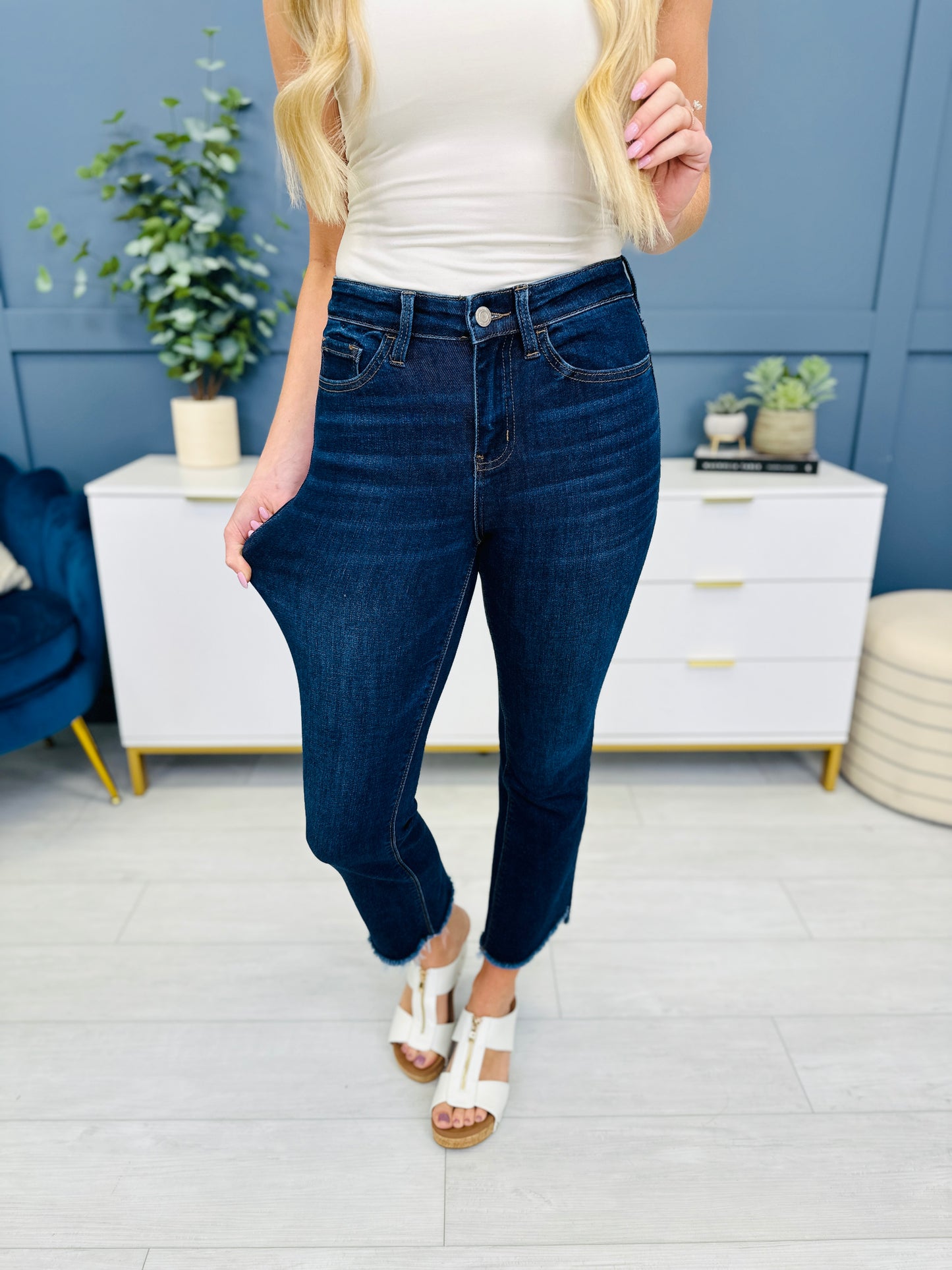 Vervet REG/CURVY Something Special Cropped Flare Jeans