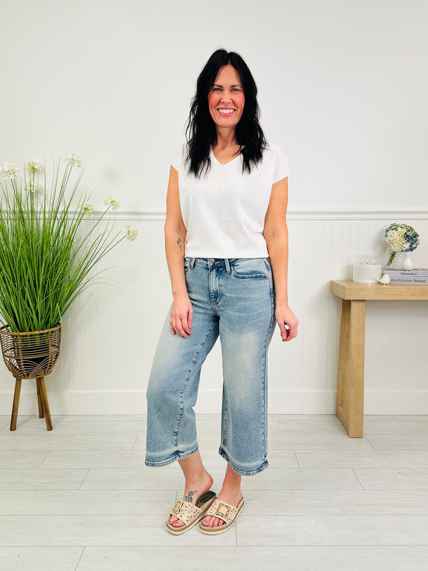 Judy Blue Just in Time Wide Leg Cropped Jeans