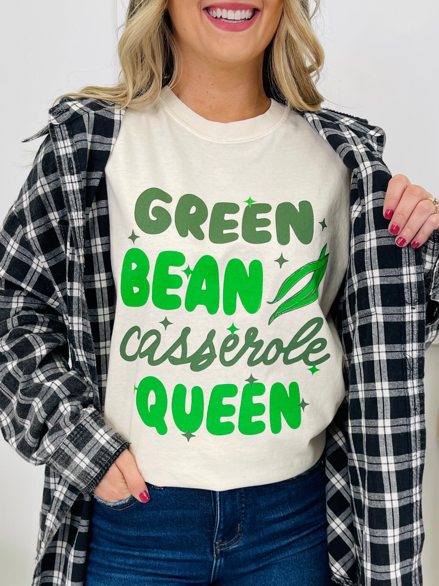 Green Bean Casserole Queen Graphic Tee