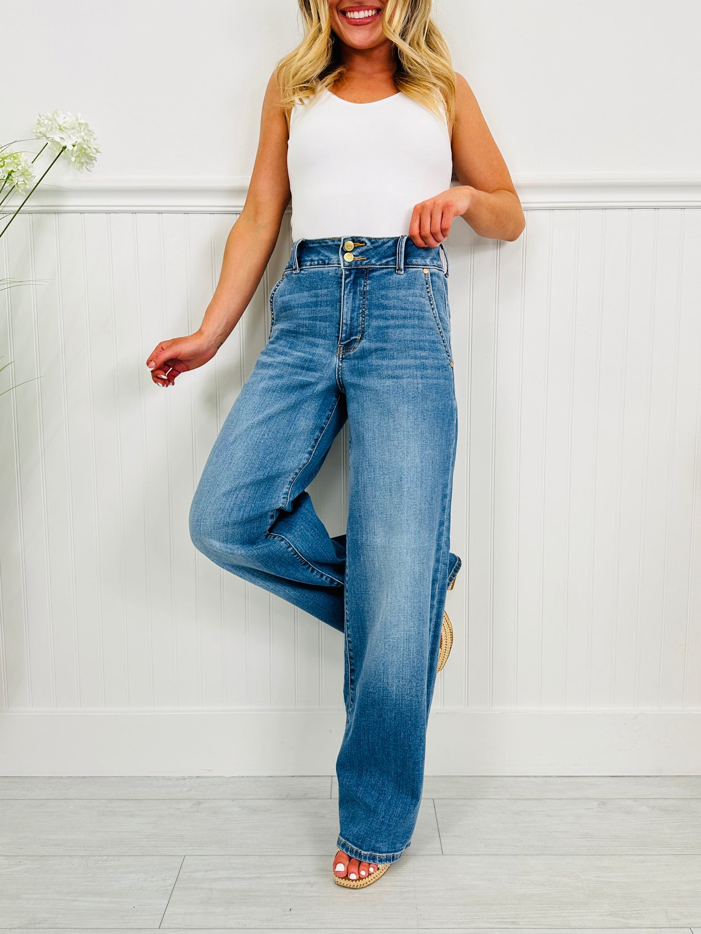 Judy Blue Everyday Icon Trouser Column Jeans