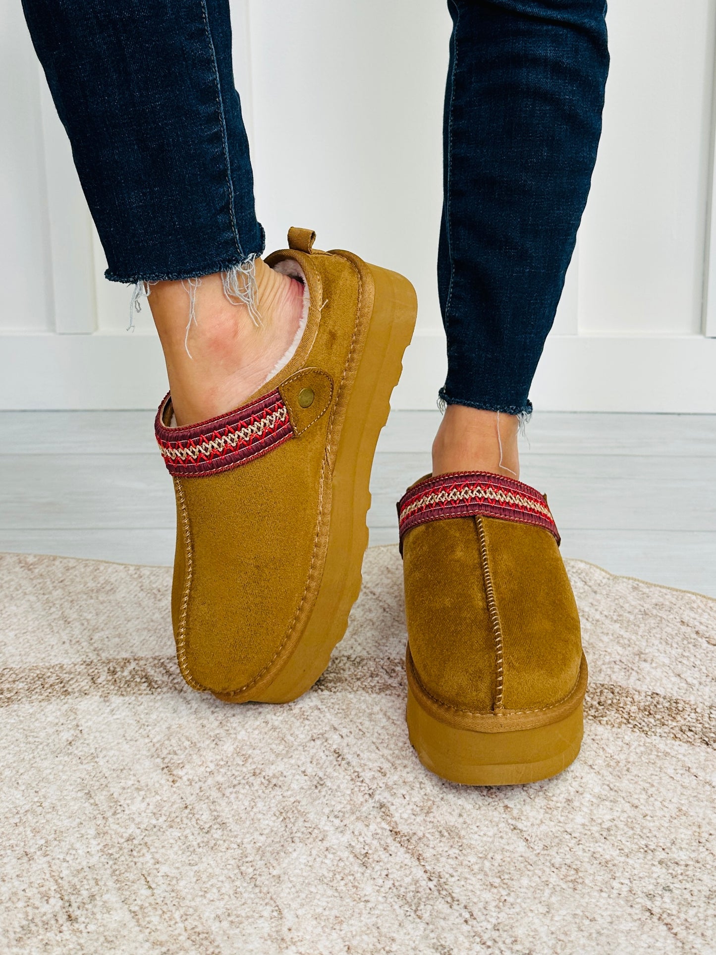 Lodge Life Clogs