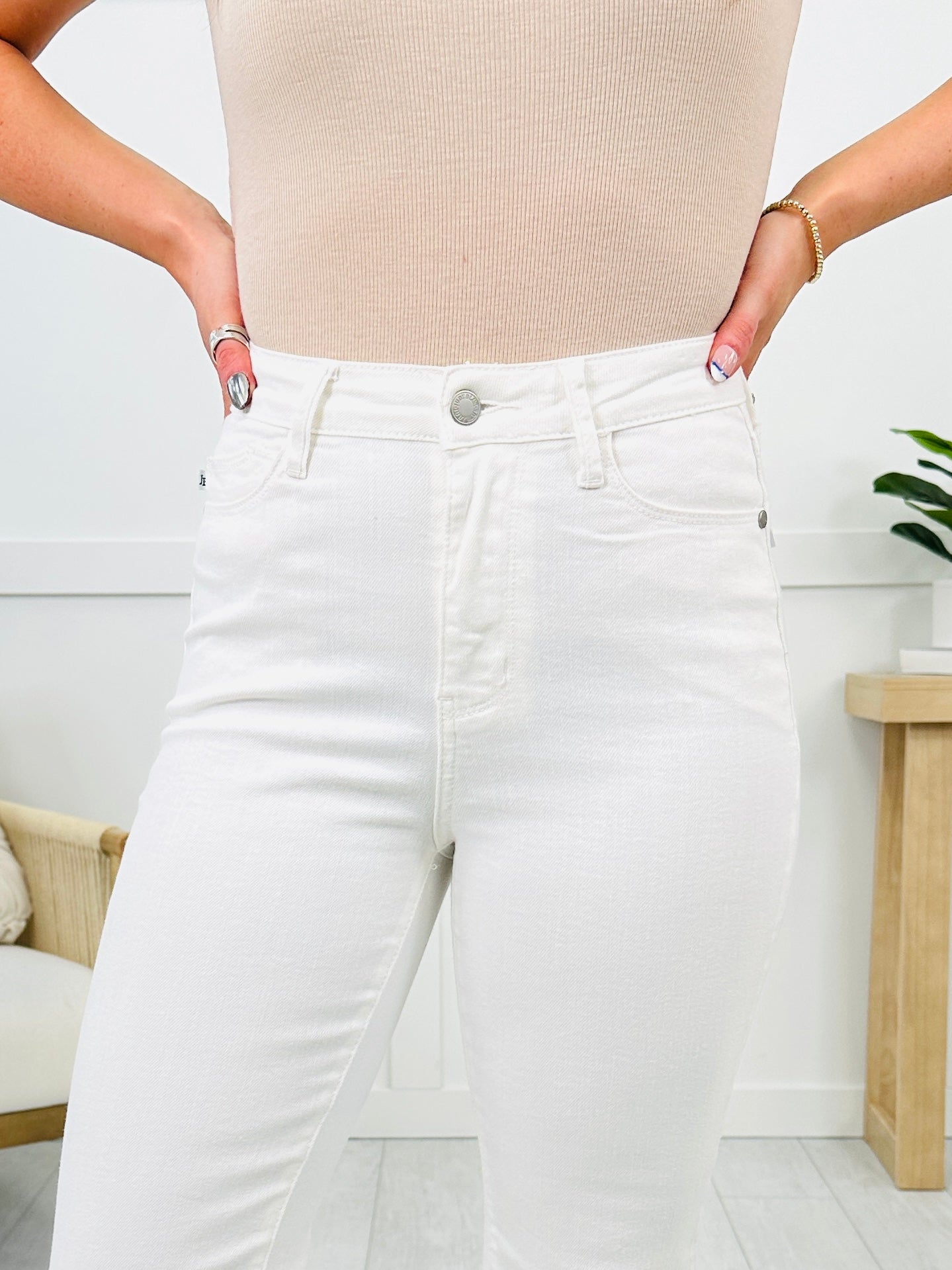 Judy Blue Something To See Side Slit Bootcut Jeans in White