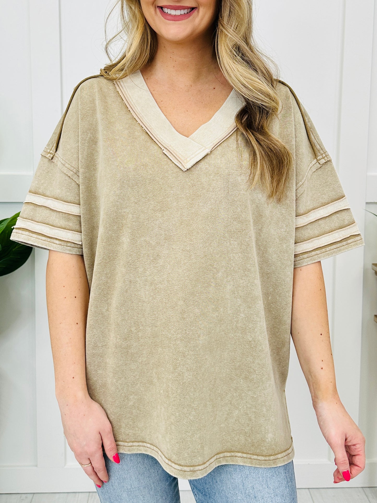 Victorious Comfort Top In Washed Taupe