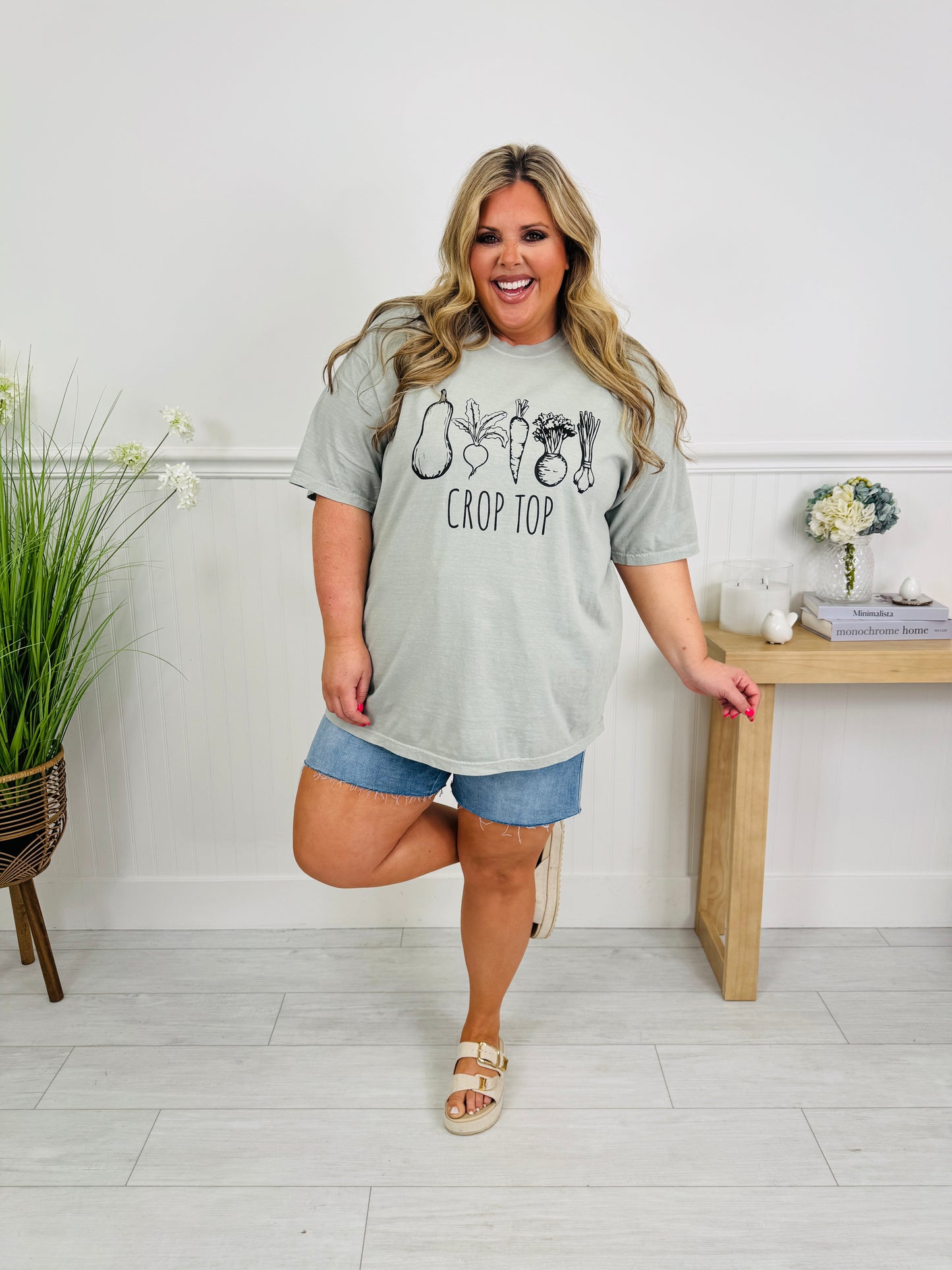 Crop Top Graphic Tee