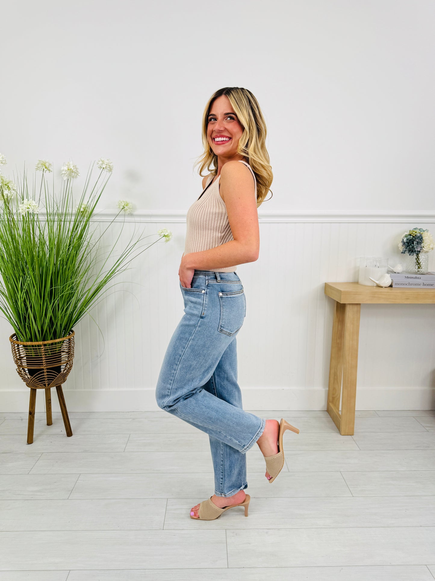 Judy Blue An Ankle Moment Ankle Straight Jeans