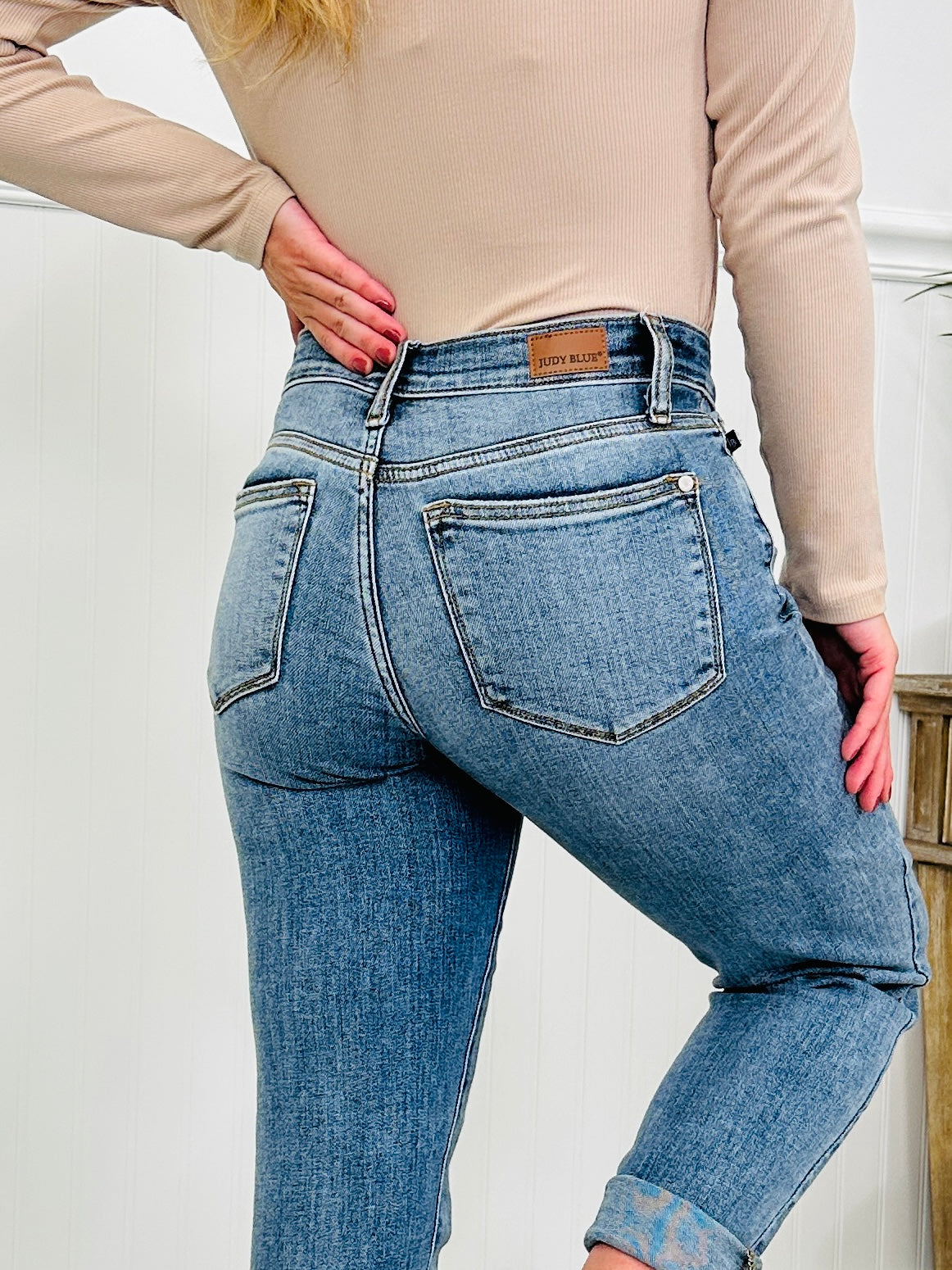 Judy Blue Instant Classic Slim Fit Jeans in Reg/Curvy